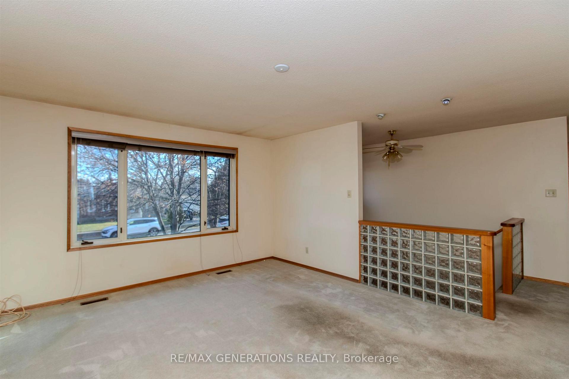 Photo 4 of 265 London Drive, Thunder Bay, Dawson Heights — HOMEH