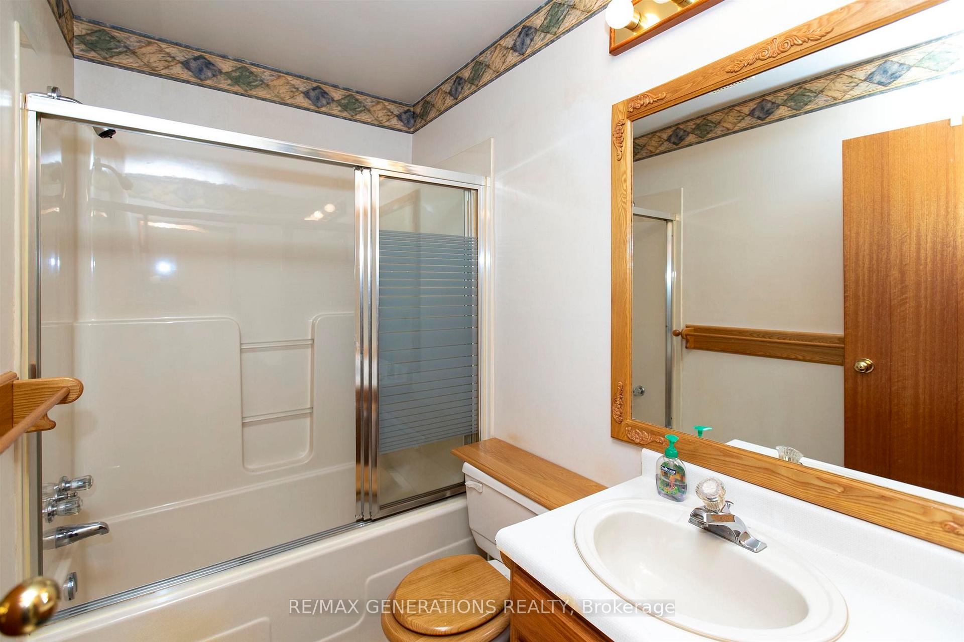 Photo 18 of 265 London Drive, Thunder Bay, Dawson Heights — HOMEH