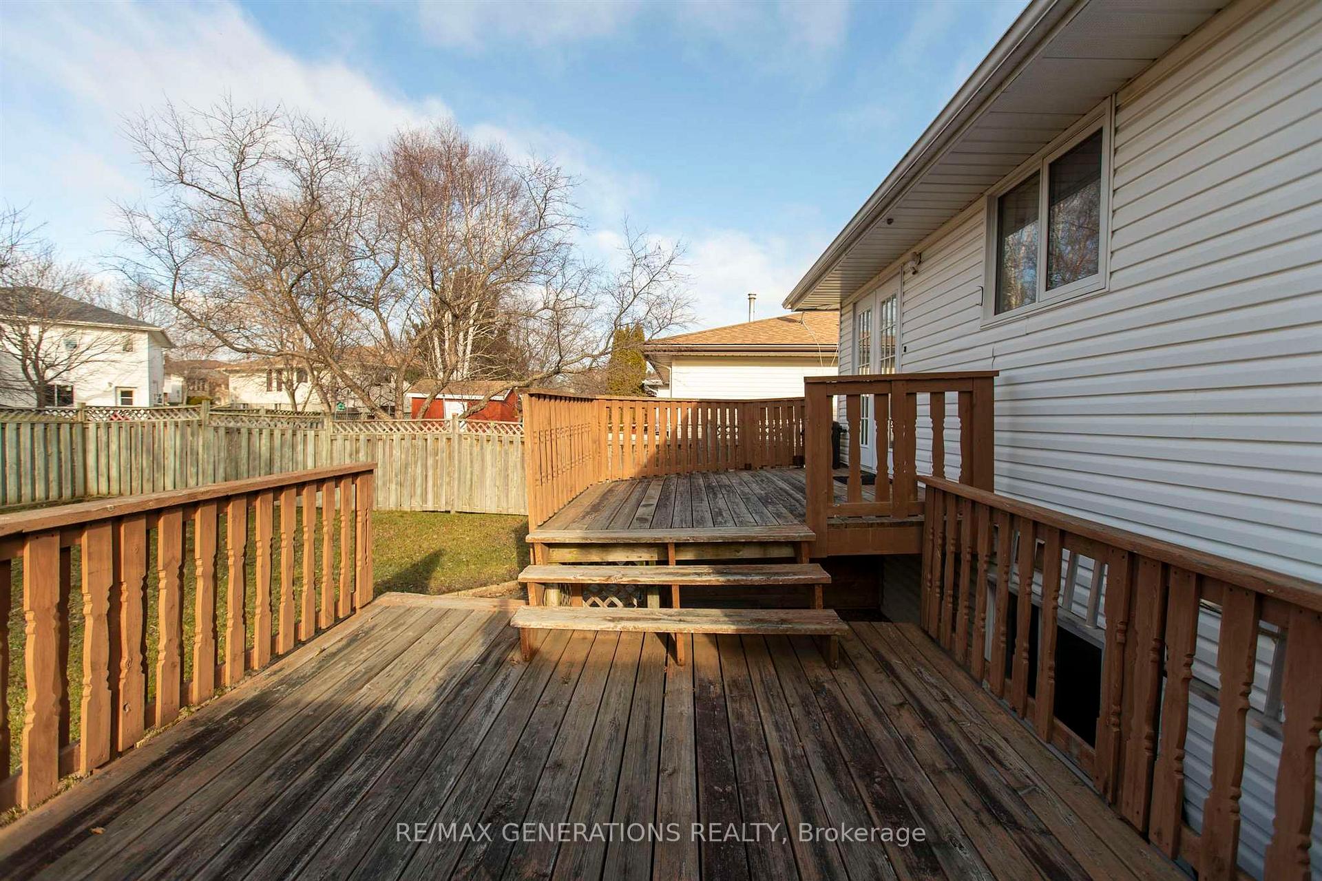 Photo 30 of 265 London Drive, Thunder Bay, Dawson Heights — HOMEH
