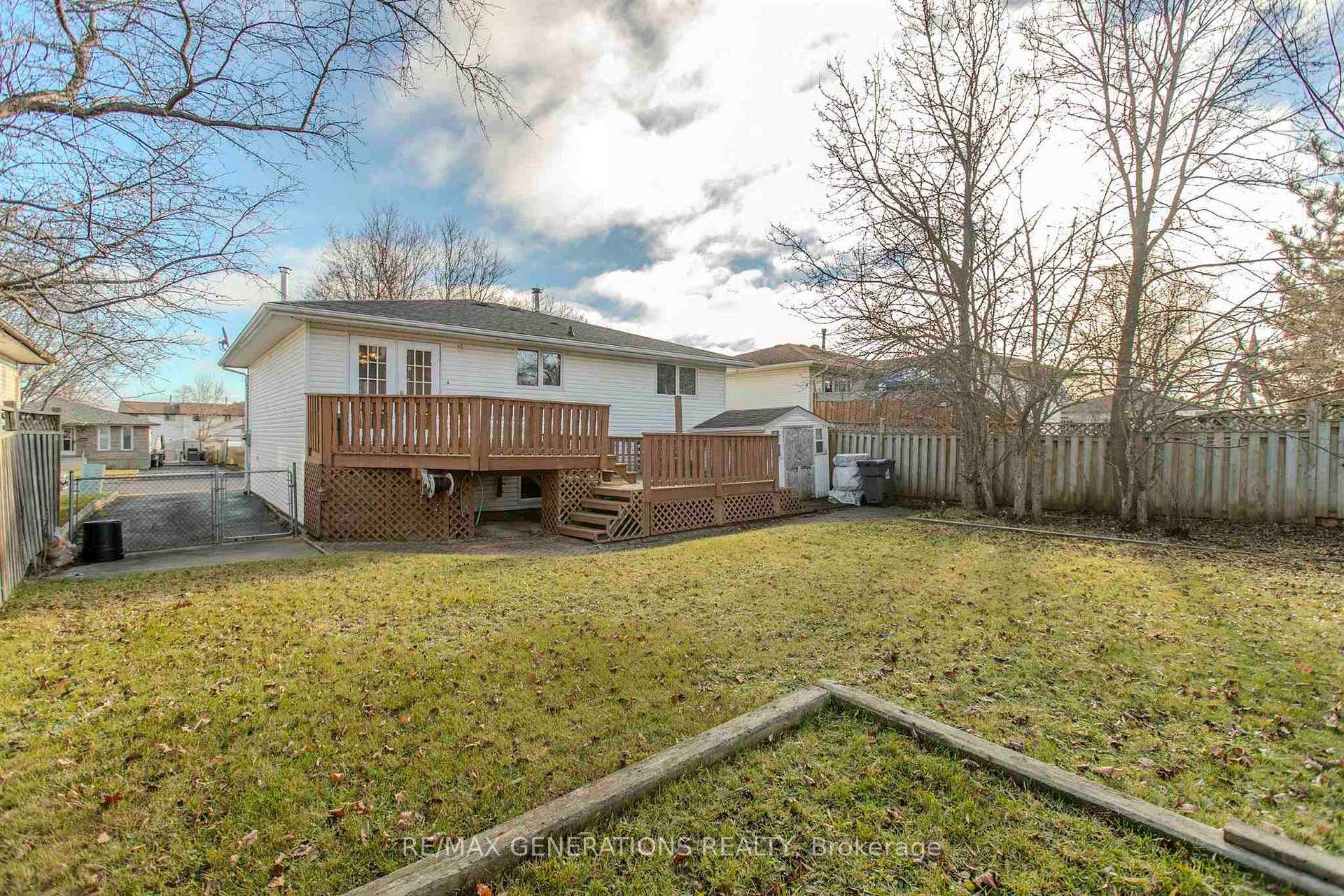 Photo 32 of 265 London Drive, Thunder Bay, Dawson Heights — HOMEH