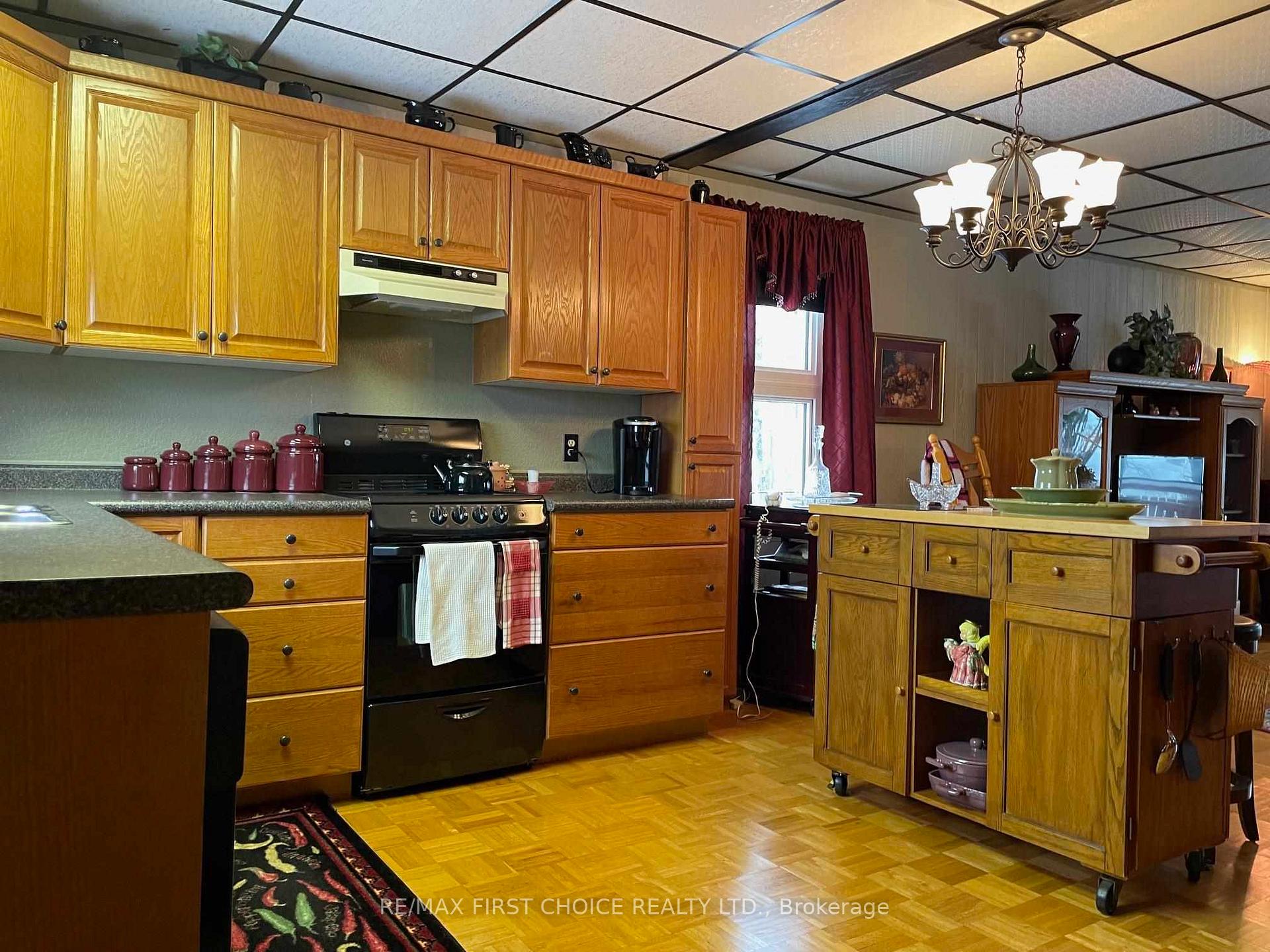 Photo 14 of 905 Seventh Street N, Kenora, Evergreen — HOMEH