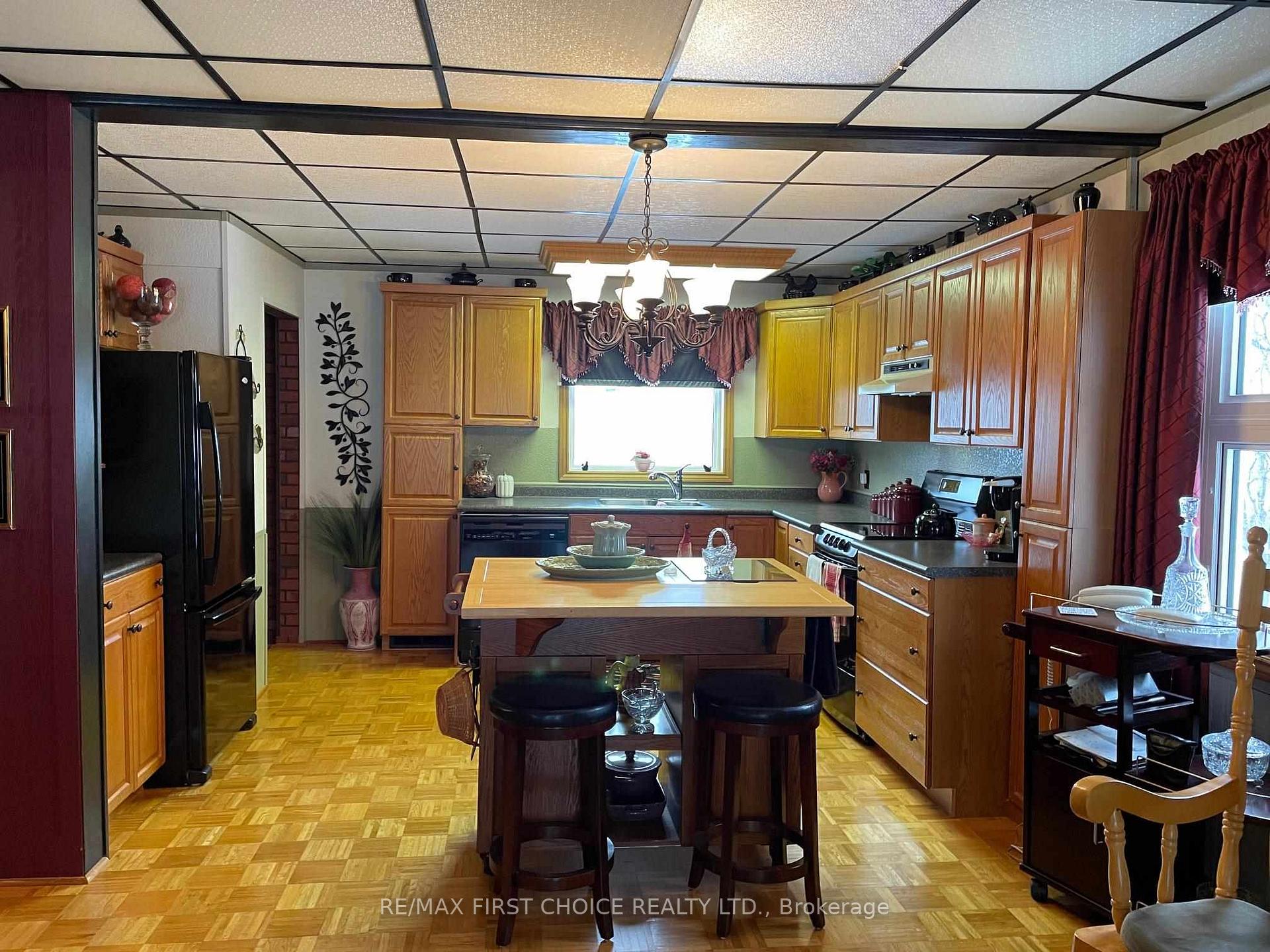 Photo 15 of 905 Seventh Street N, Kenora, Evergreen — HOMEH