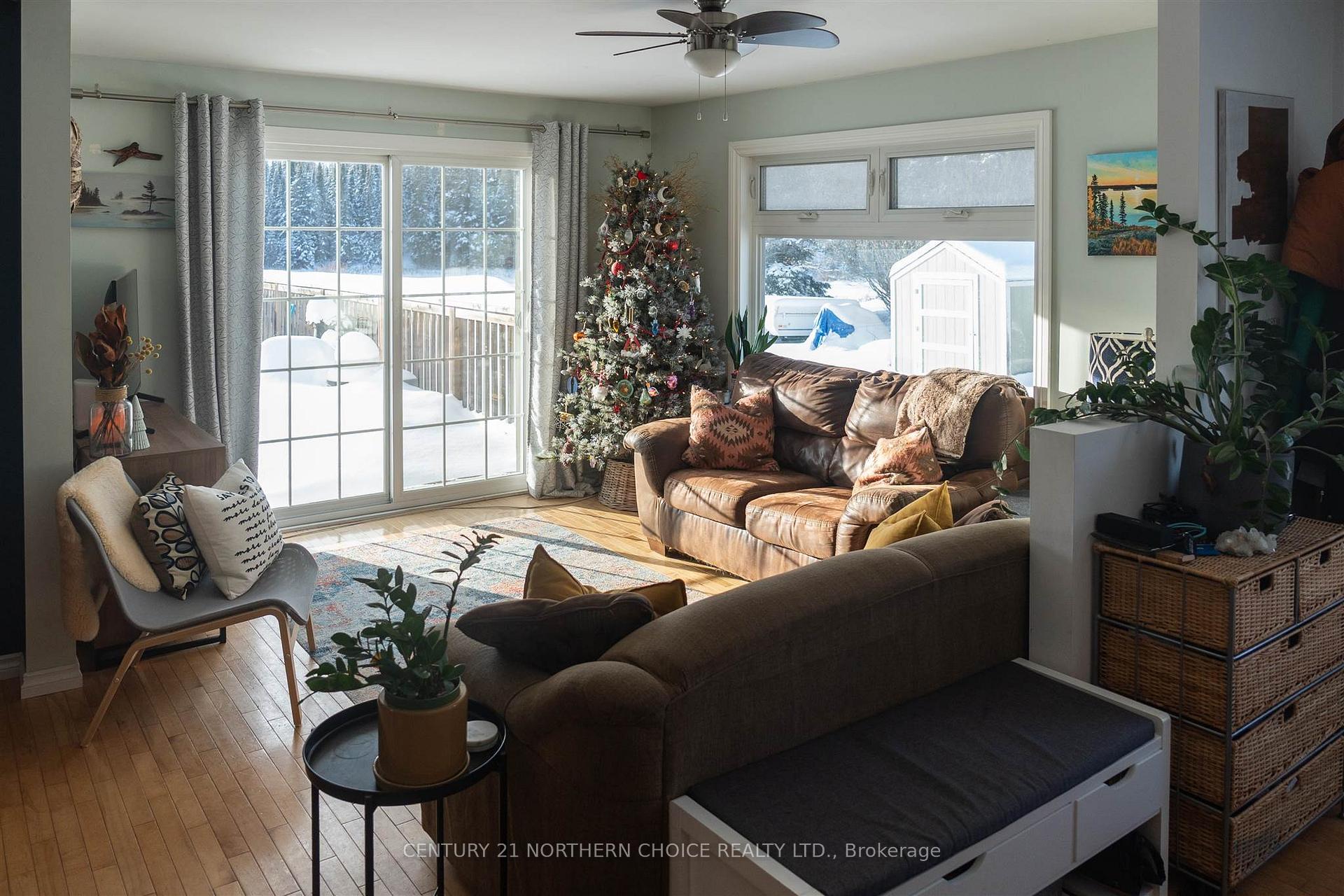 Photo 2 of 42 Sinclair Road, Kenora, Kenora East — HOMEH
