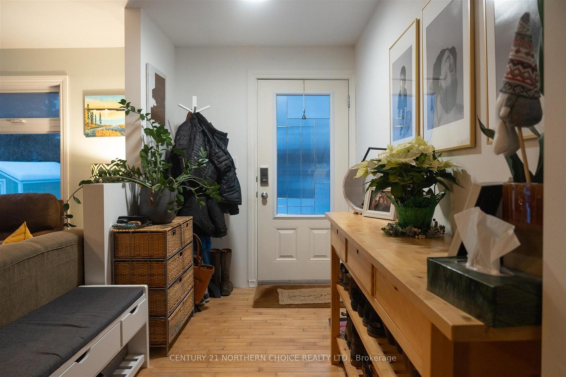 Photo 3 of 42 Sinclair Road, Kenora, Kenora East — HOMEH