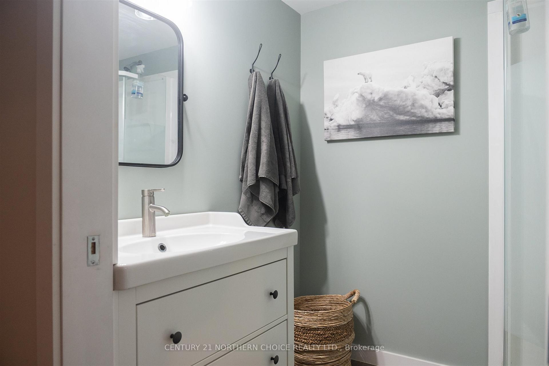 Photo 25 of 42 Sinclair Road, Kenora, Kenora East — HOMEH