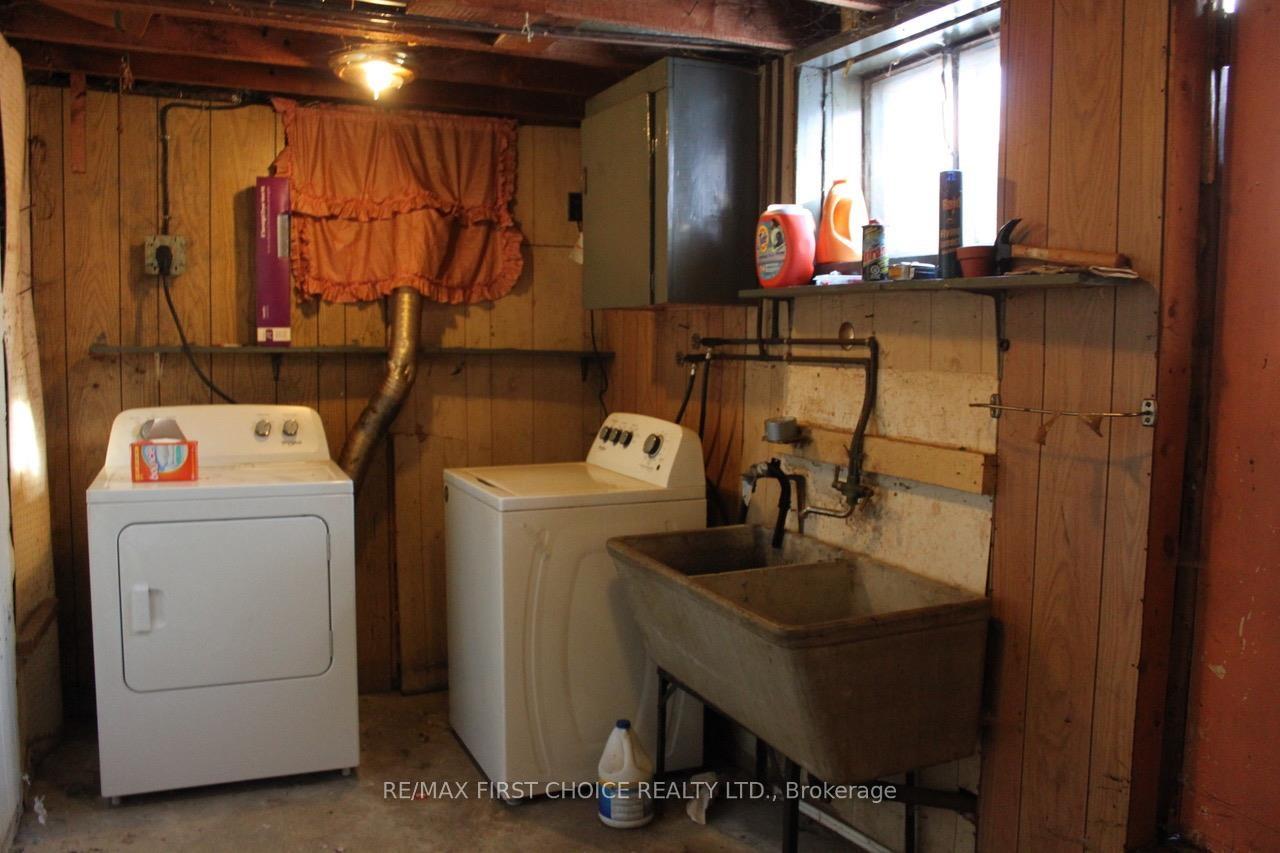 Photo 16 of 73 Carl Avenue, Thunder Bay, John Street North — HOMEH