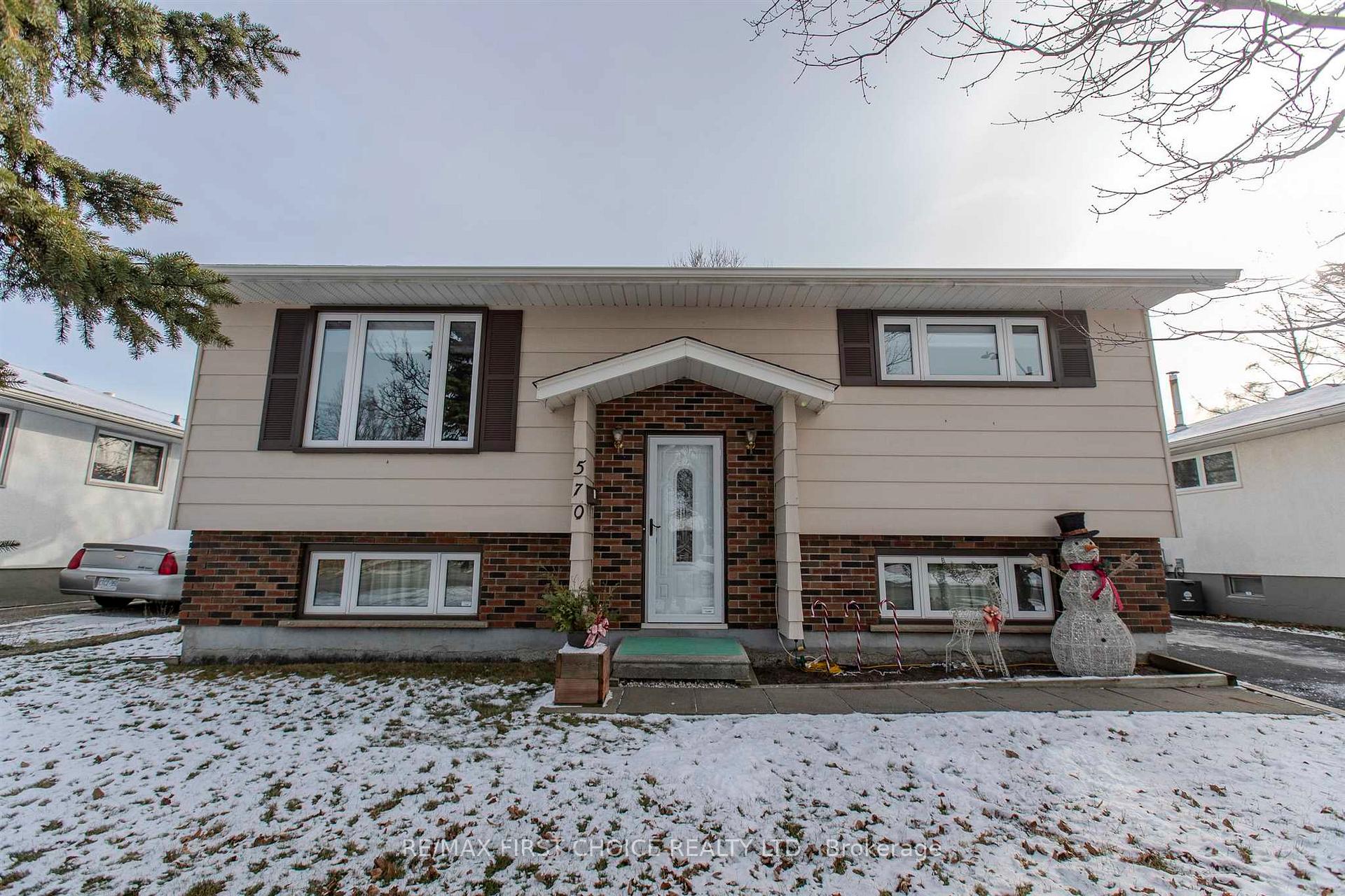 Front of 570 Redwood Avenue W