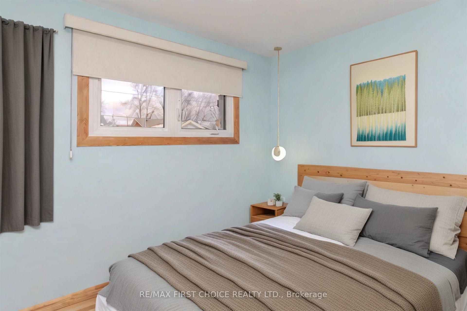 Photo 4 of 2615 Donald Street E, Thunder Bay, Edgewater Park — HOMEH