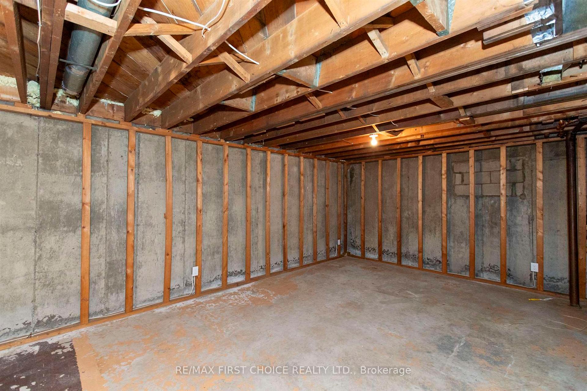 Photo 26 of 2615 Donald Street E, Thunder Bay, Edgewater Park — HOMEH