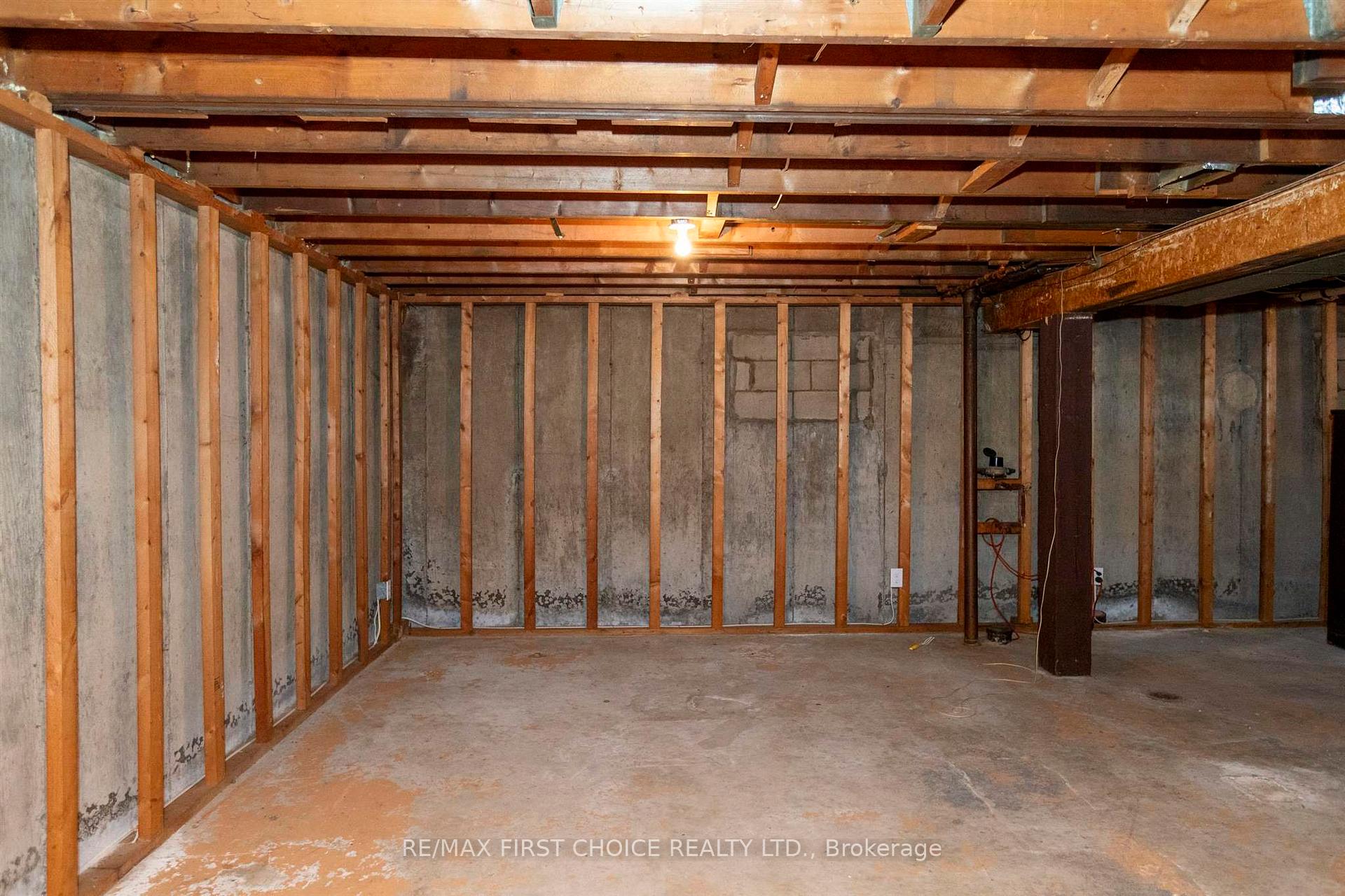 Photo 27 of 2615 Donald Street E, Thunder Bay, Edgewater Park — HOMEH