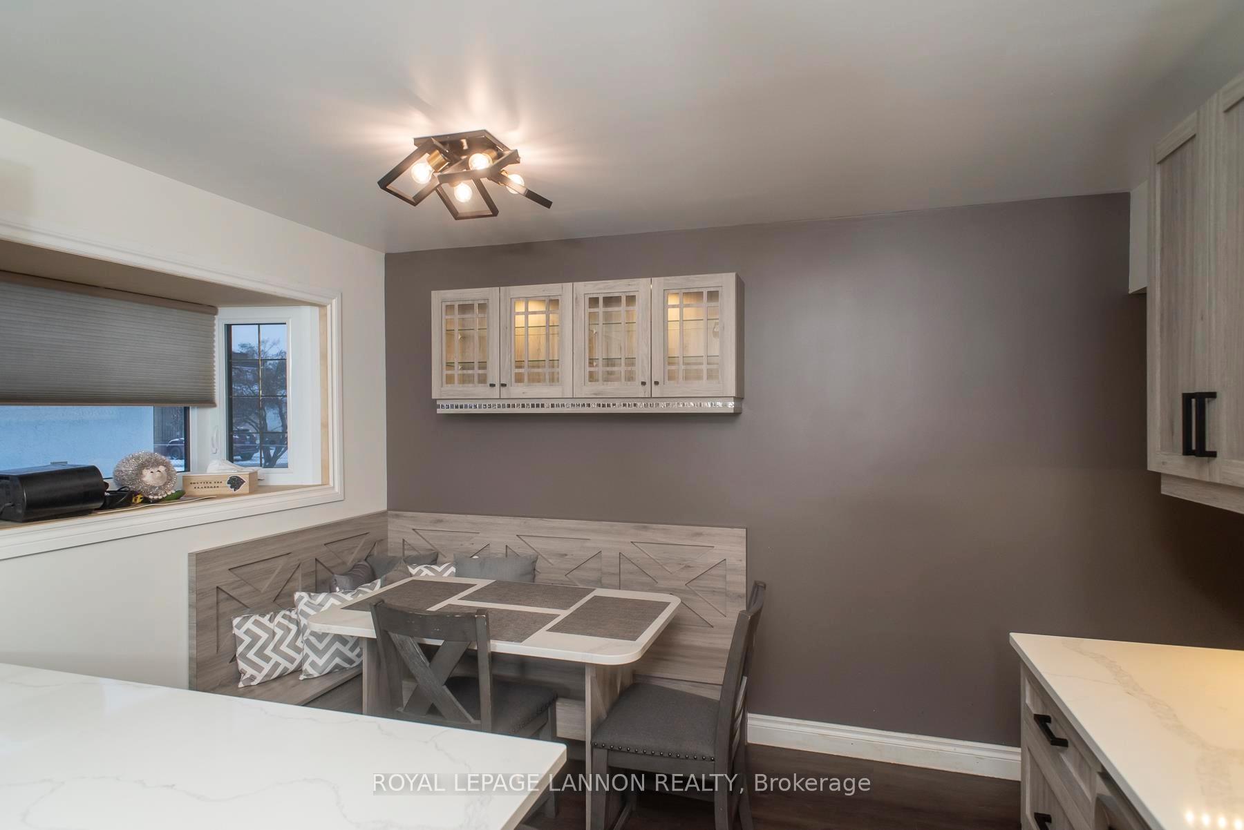 Photo 10 of 204 Briar Bay, Thunder Bay, Edgewater Park — HOMEH