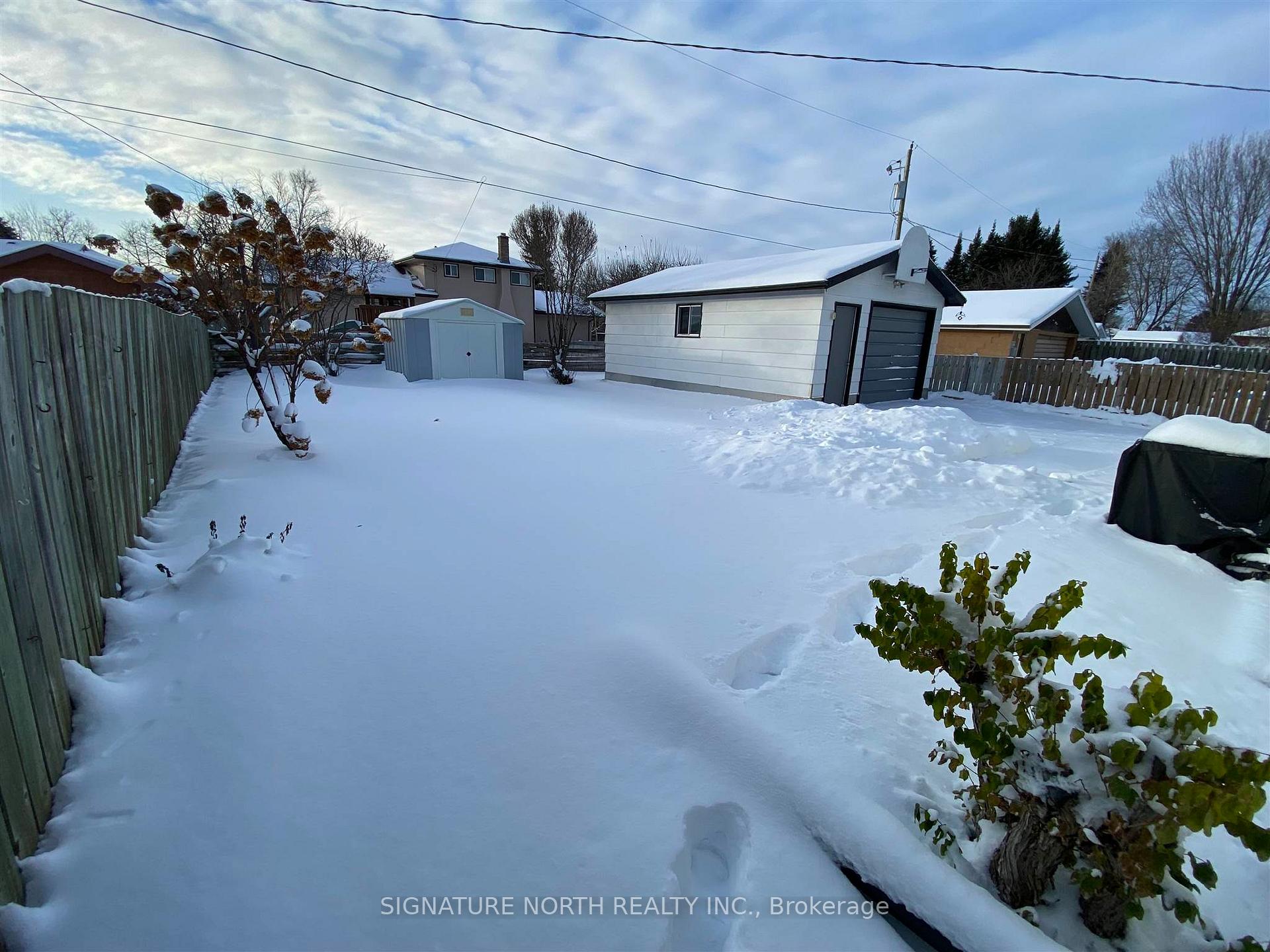 Photo 31 of 414 Amethyst Crescent, Thunder Bay, Northwood Park — HOMEH