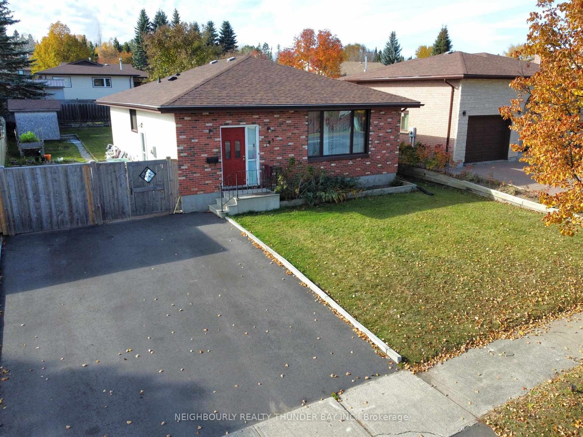 Photo 2 of 185 Market Street, Thunder Bay, Dawson Heights — HOMEH
