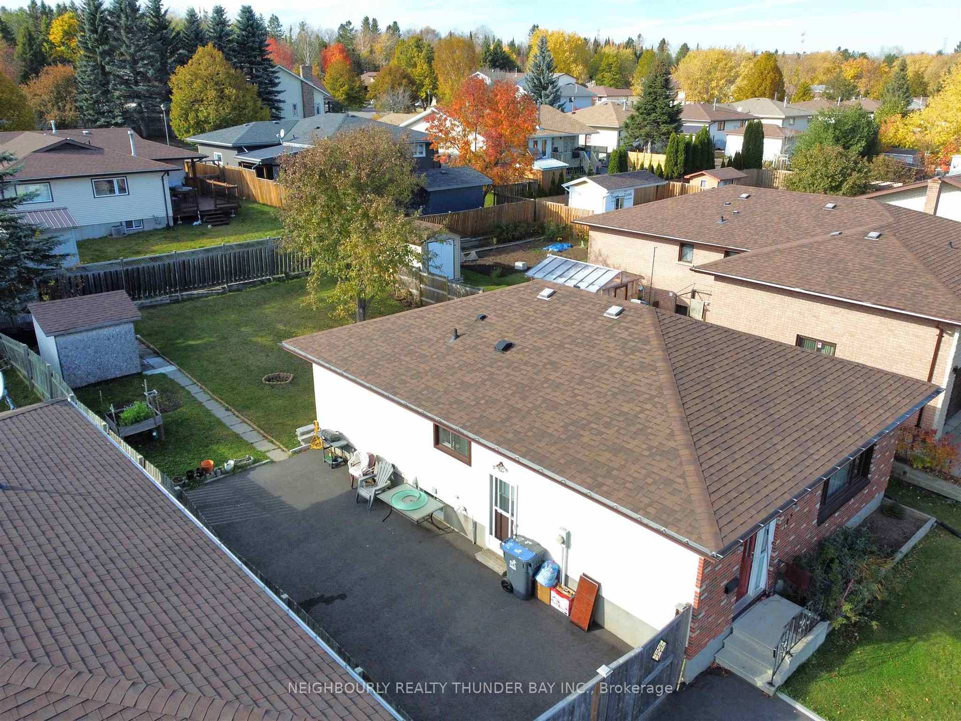 Photo 3 of 185 Market Street, Thunder Bay, Dawson Heights — HOMEH