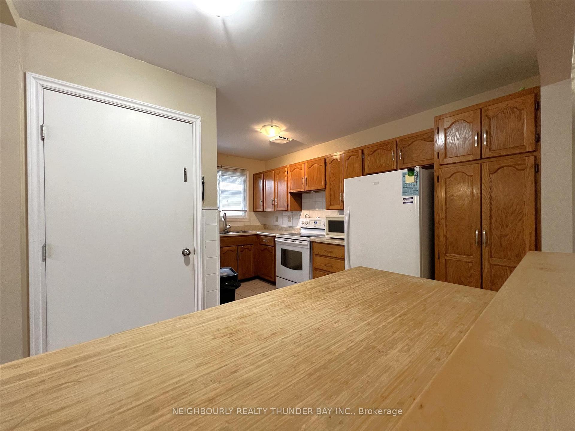 Photo 9 of 185 Market Street, Thunder Bay, Dawson Heights — HOMEH