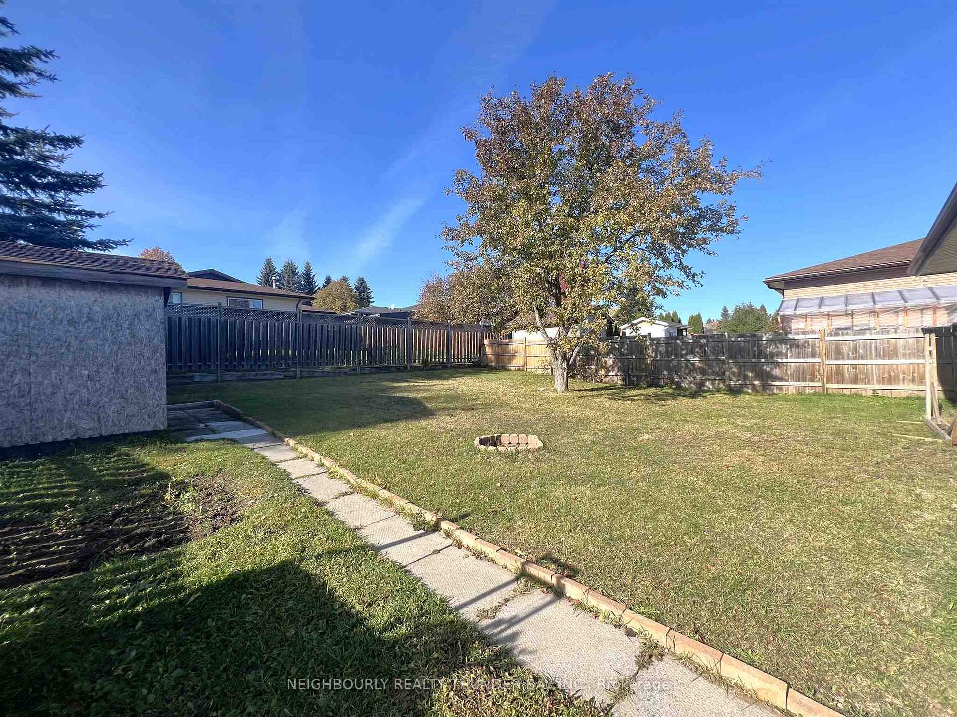 Photo 33 of 185 Market Street, Thunder Bay, Dawson Heights — HOMEH