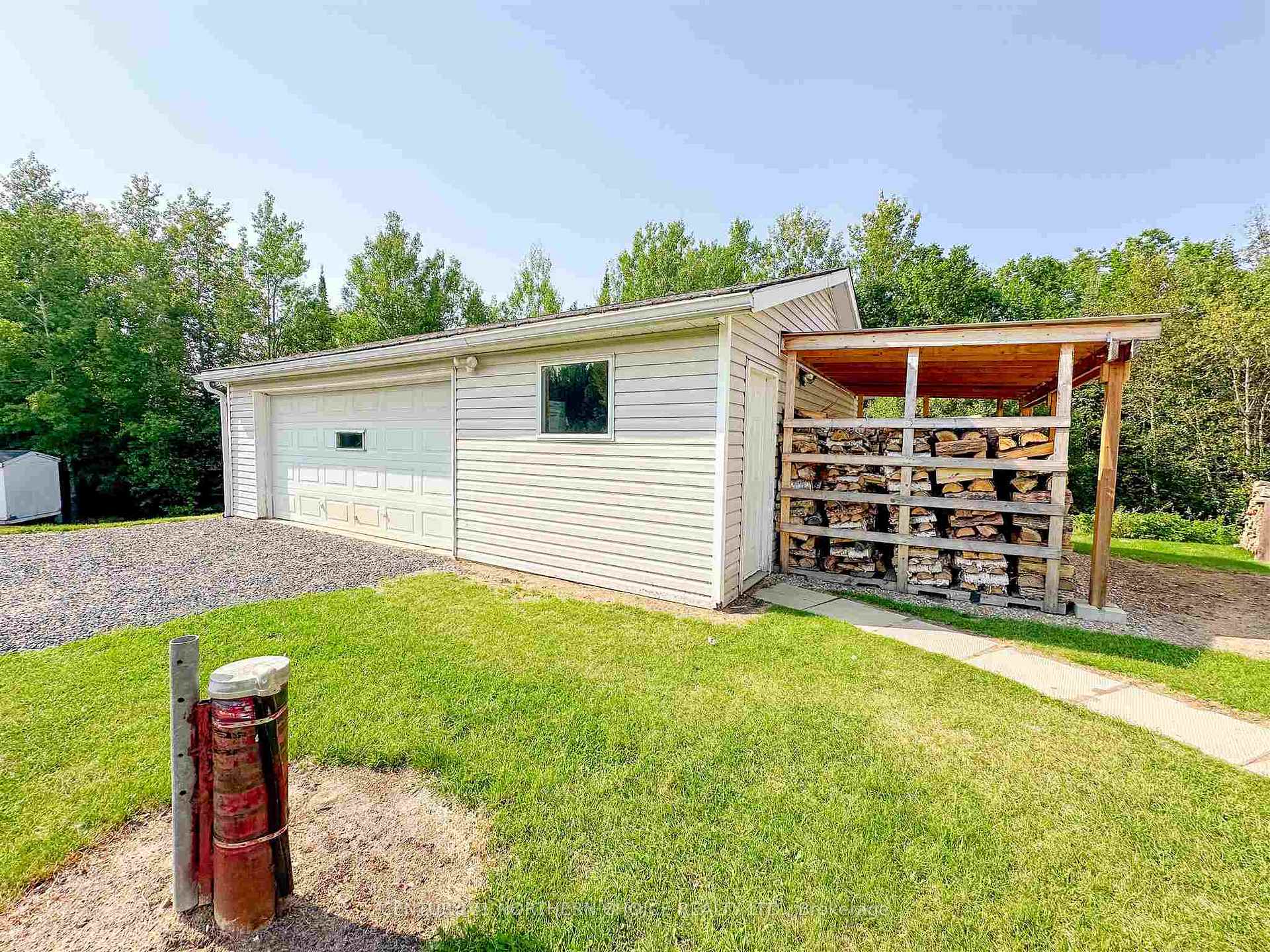 Photo 6 of 212 Worona Road, Kenora, Redditt Road East — HOMEH