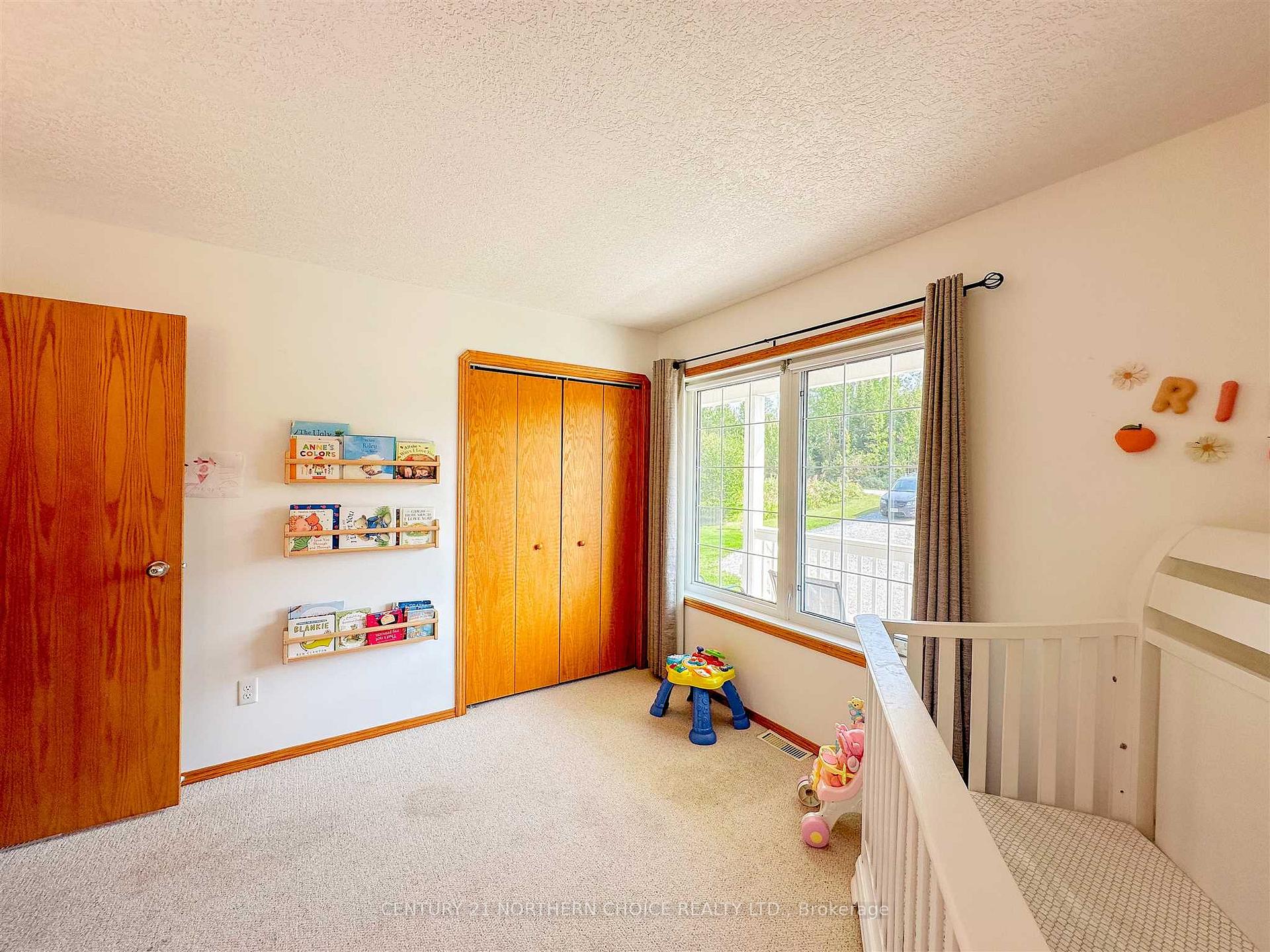 Photo 17 of 212 Worona Road, Kenora, Redditt Road East — HOMEH