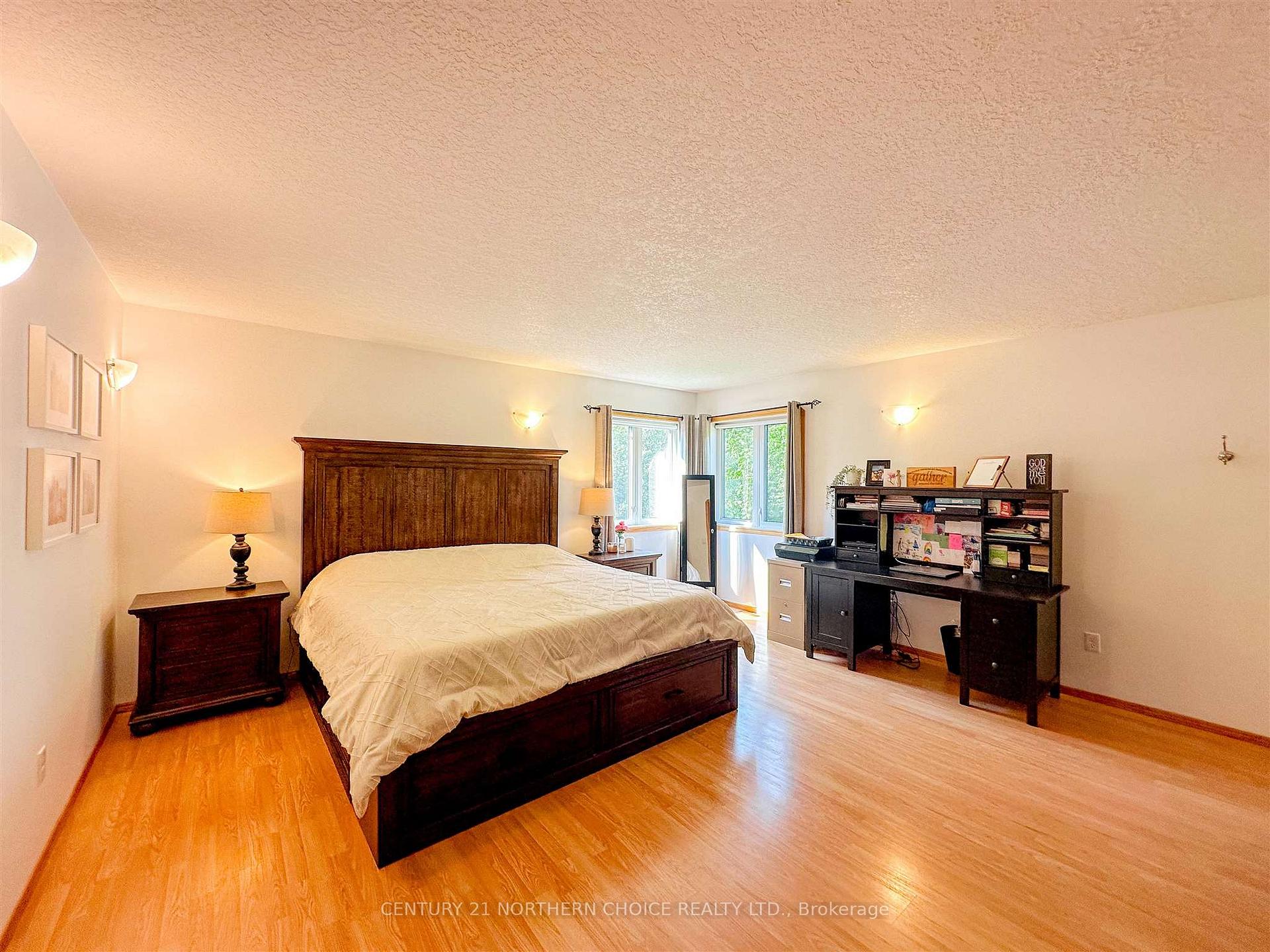 Photo 23 of 212 Worona Road, Kenora, Redditt Road East — HOMEH