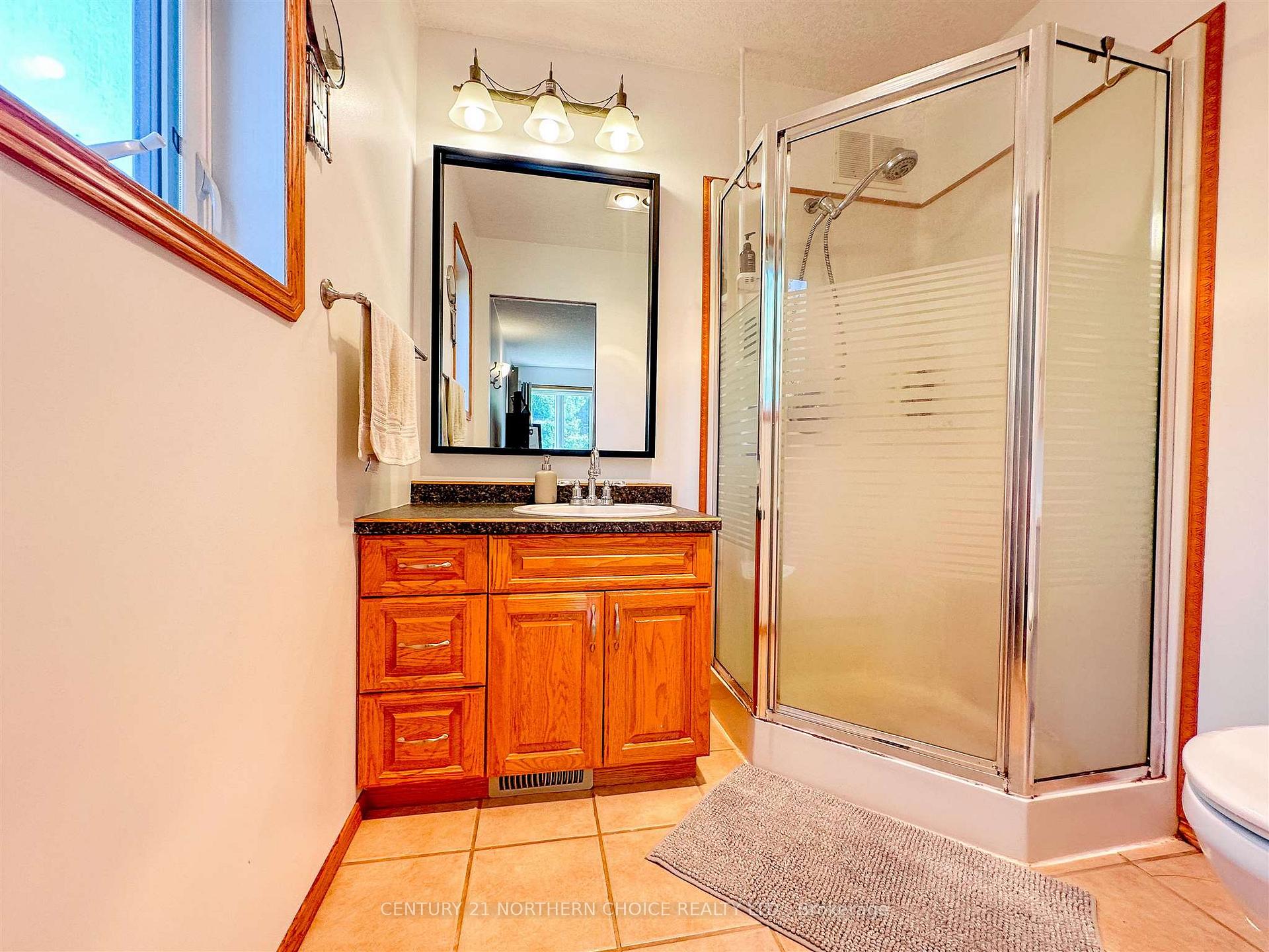 Photo 25 of 212 Worona Road, Kenora, Redditt Road East — HOMEH