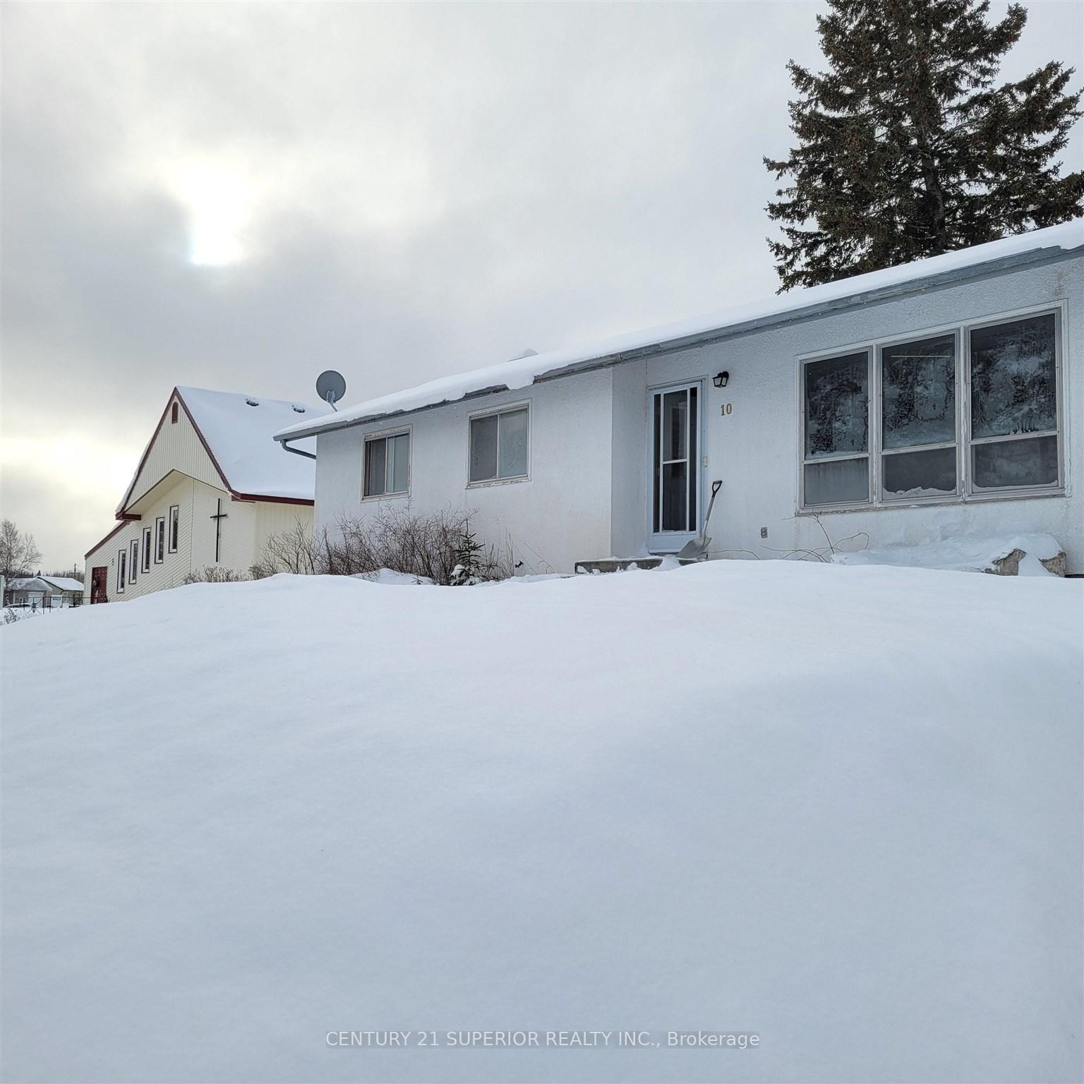 Photo 1 of 10 Shawinigan Place, Manitouwadge — HOMEH