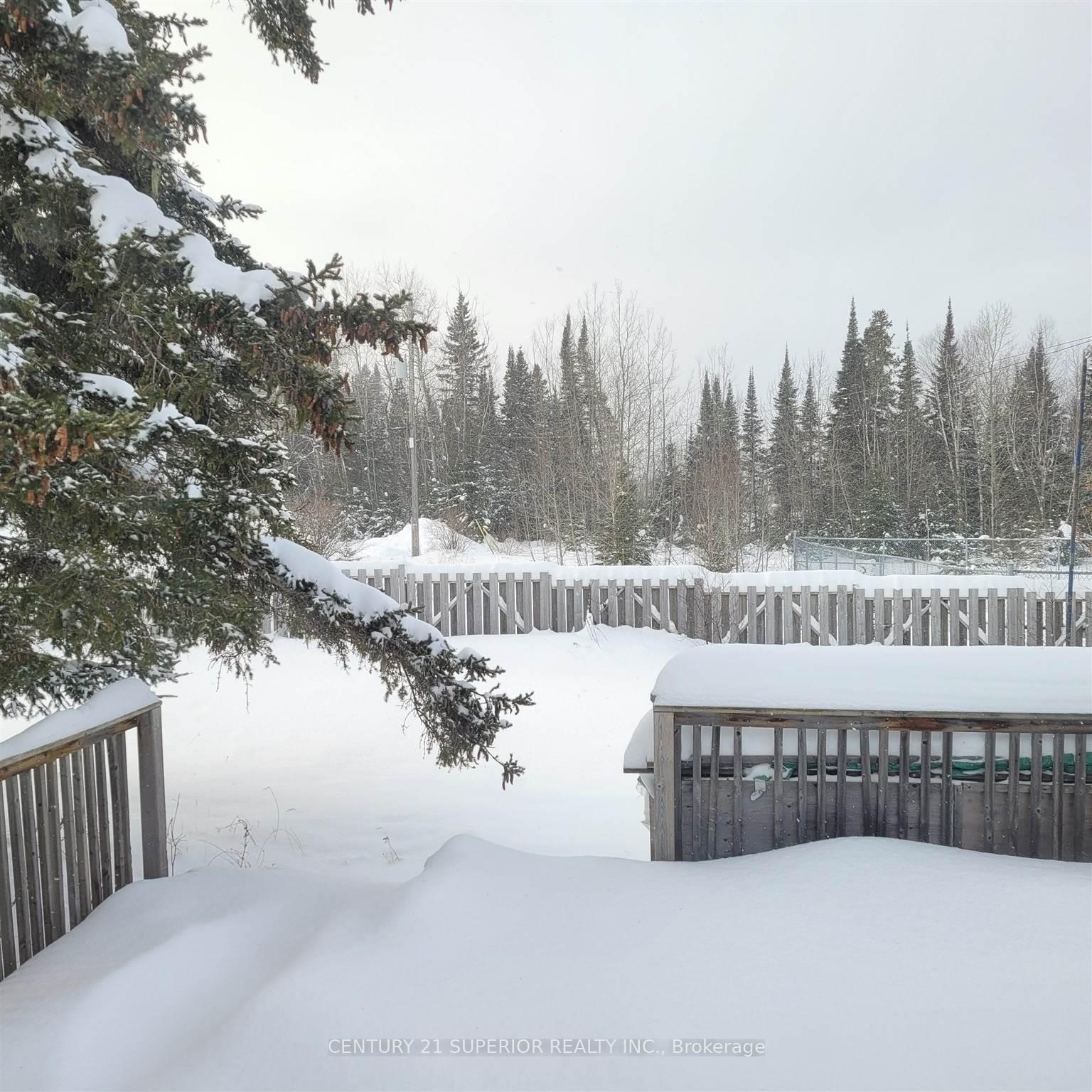 Photo 32 of 10 Shawinigan Place, Manitouwadge — HOMEH