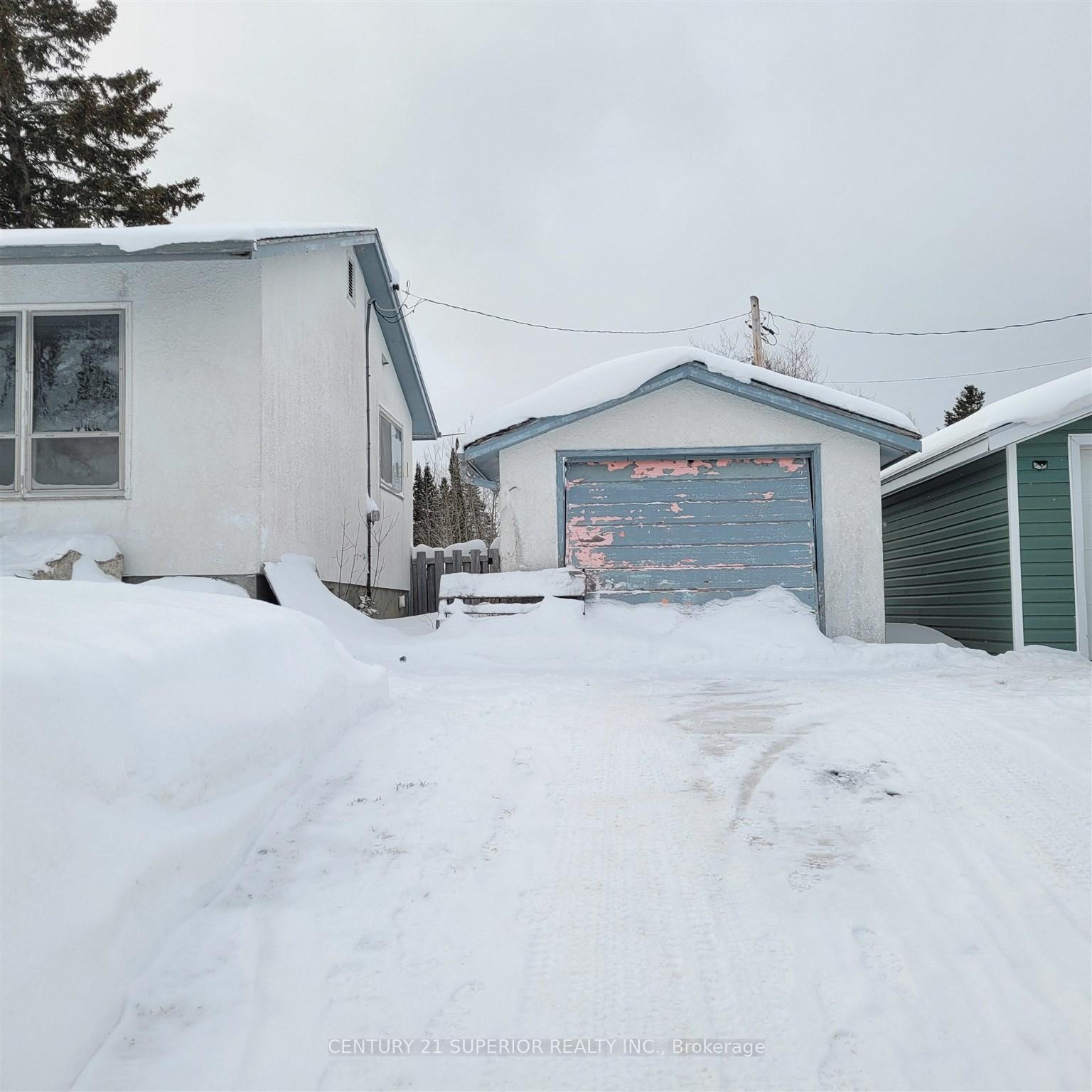 Photo 33 of 10 Shawinigan Place, Manitouwadge — HOMEH