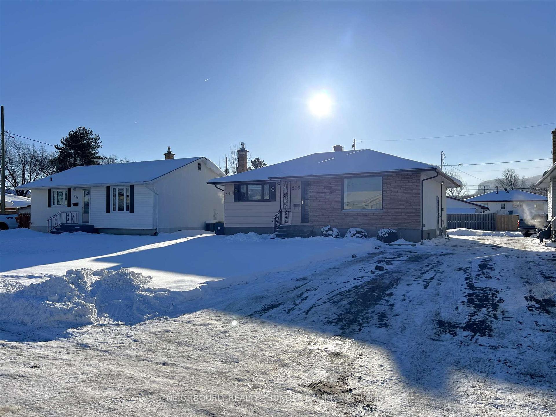 Photo 2 of 216 Caroline Street, Thunder Bay, Green Acres — HOMEH