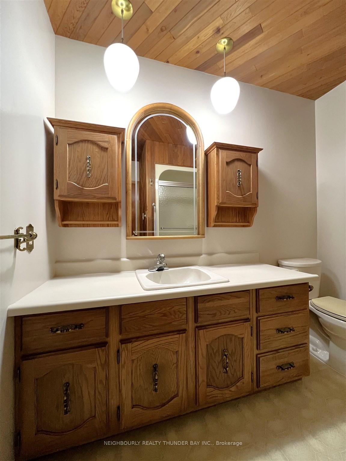 Photo 15 of 216 Caroline Street, Thunder Bay, Green Acres — HOMEH