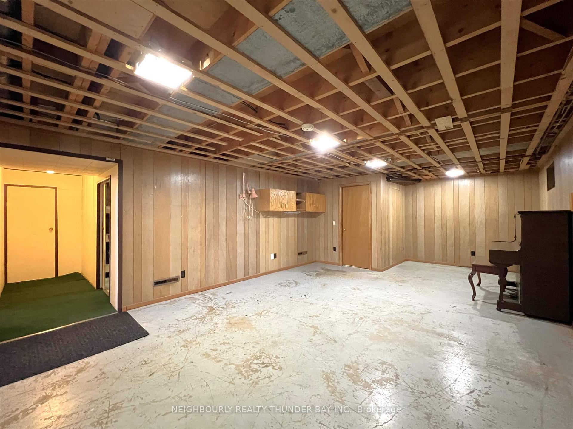 Photo 22 of 216 Caroline Street, Thunder Bay, Green Acres — HOMEH