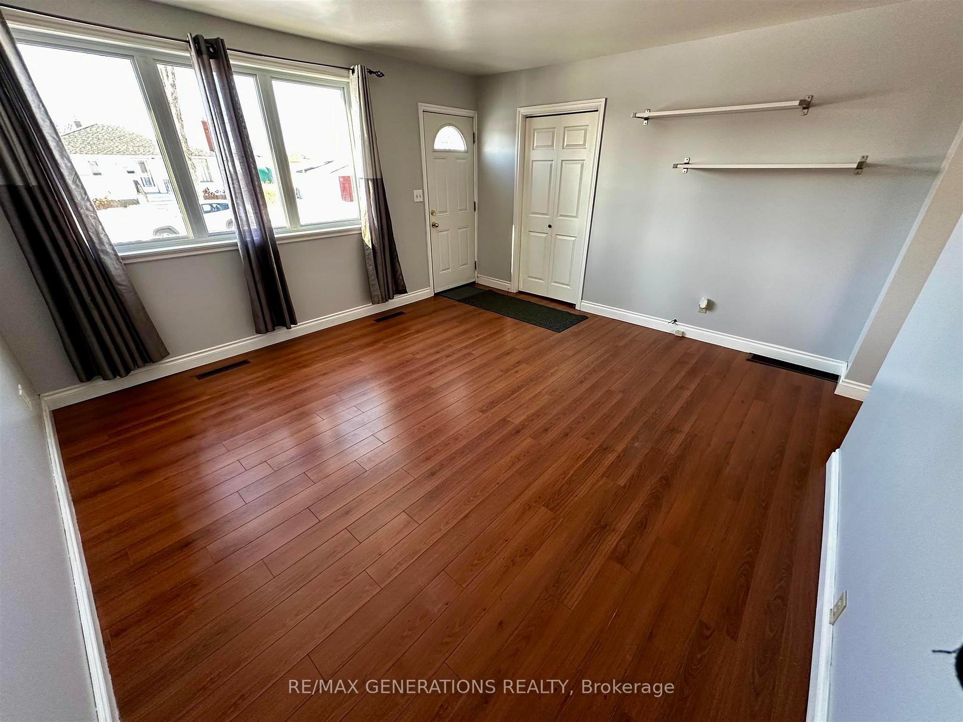 Photo 6 of 1312 Euclid Avenue, Thunder Bay, Westfort — HOMEH