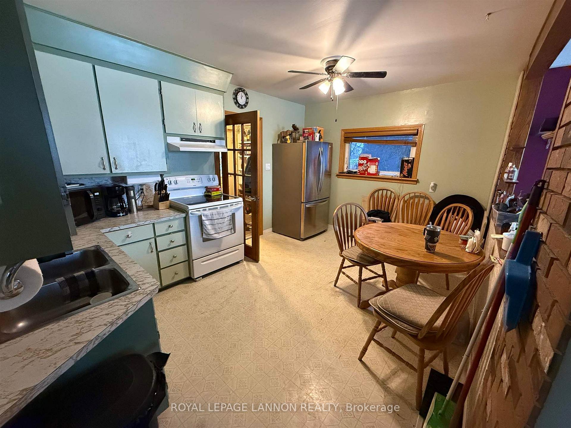 Photo 10 of 620 Faircrest Street, Thunder Bay, West End — HOMEH