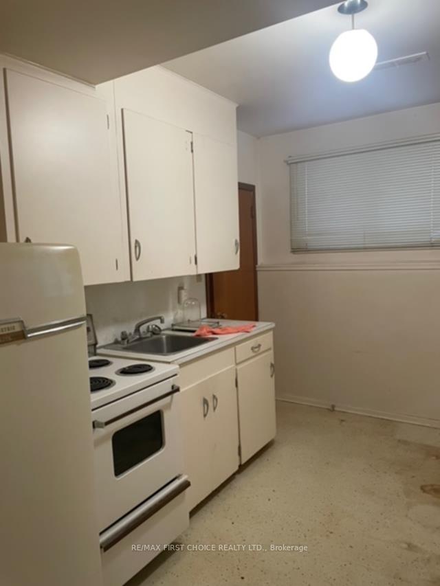 Photo 10 of 623 Cherrydale Place, Thunder Bay, Edgewater Park — HOMEH