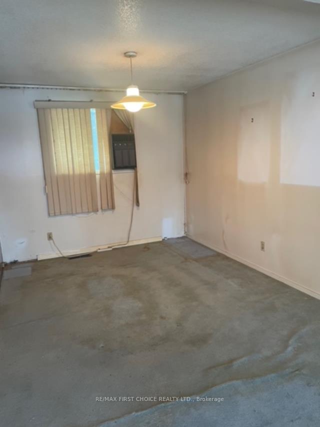 Photo 12 of 623 Cherrydale Place, Thunder Bay, Edgewater Park — HOMEH