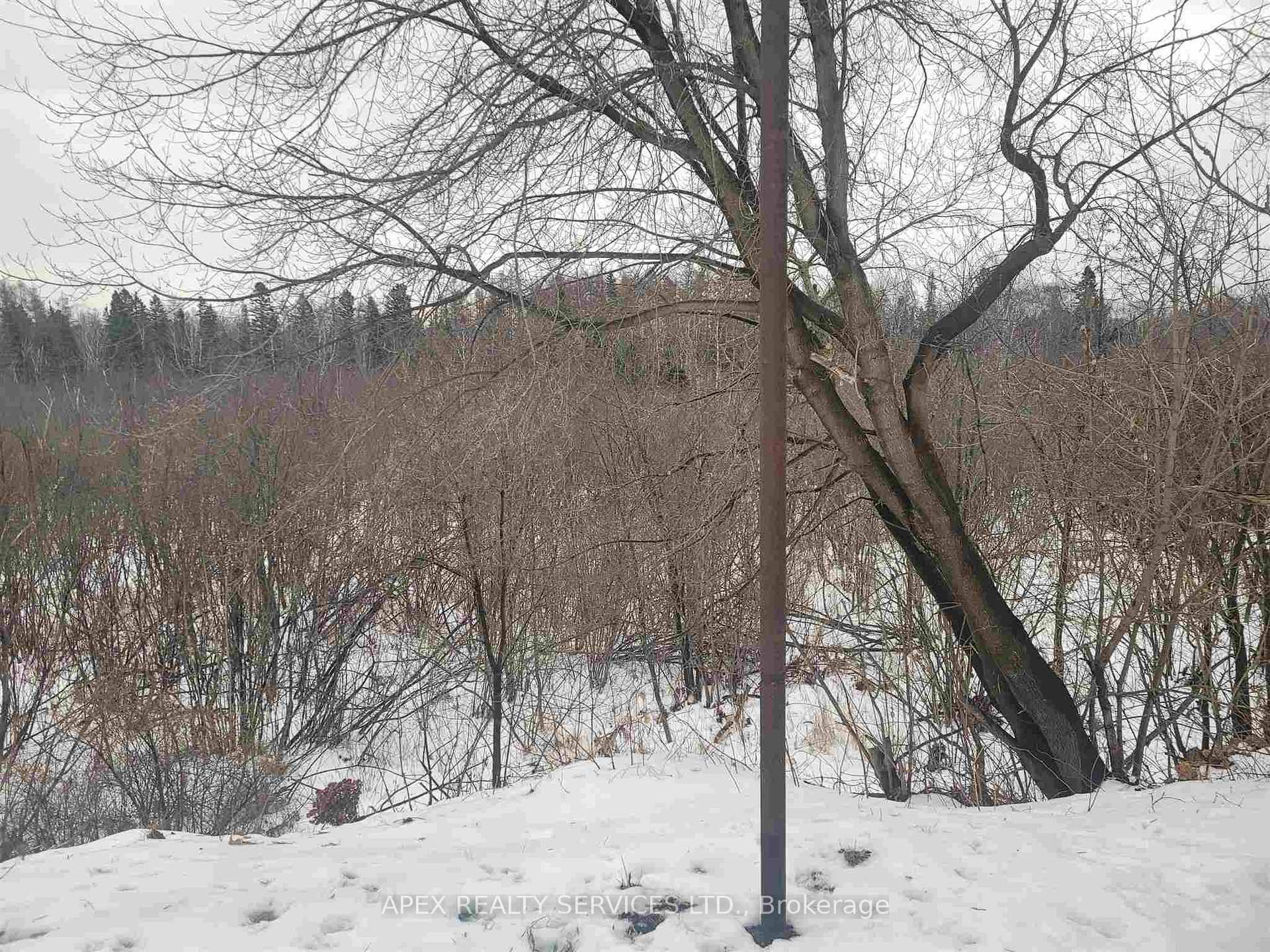Photo 3 of 65 Strathcona Avenue, Thunder Bay, Current River — HOMEH