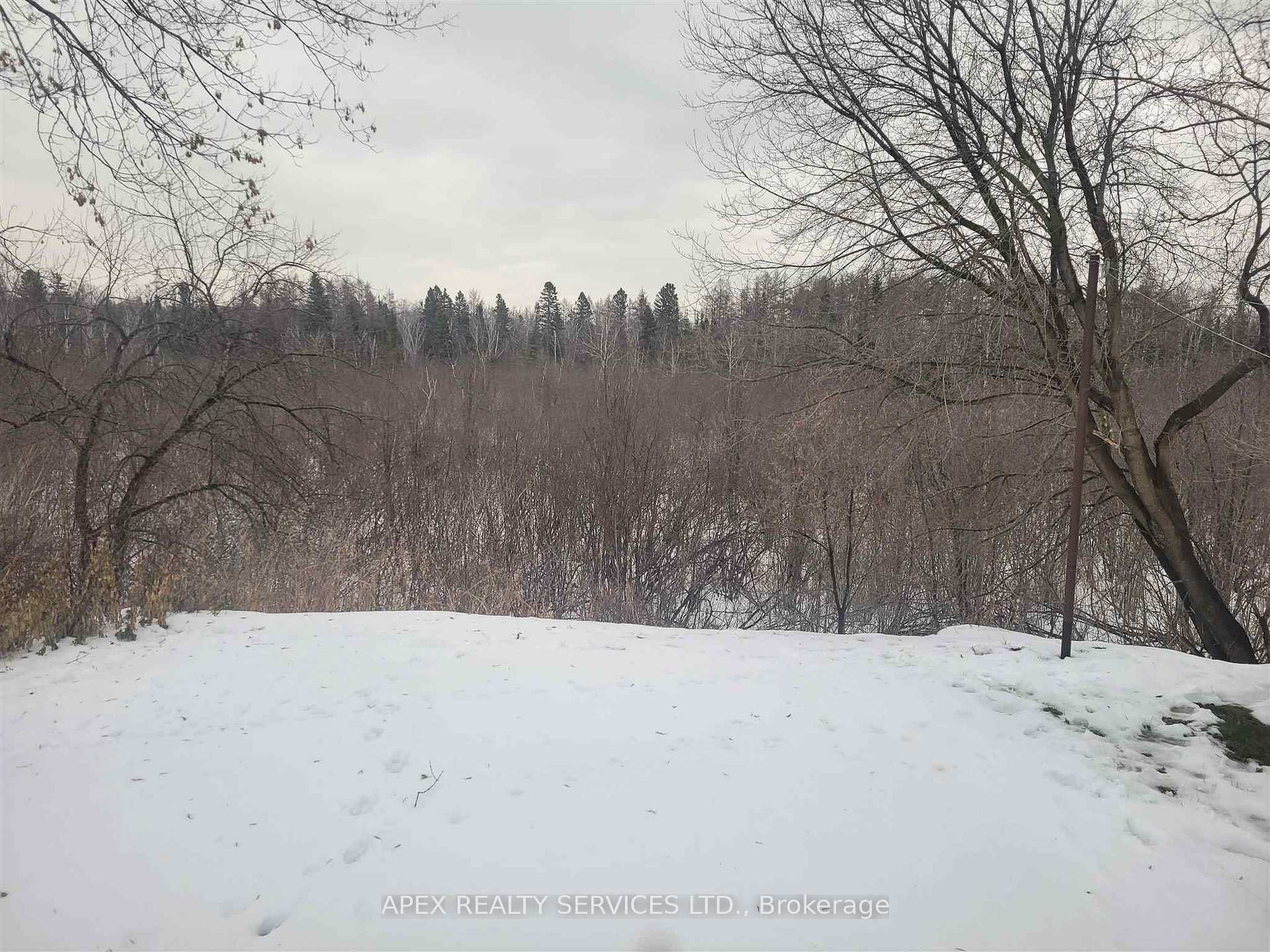 Photo 7 of 65 Strathcona Avenue, Thunder Bay, Current River — HOMEH