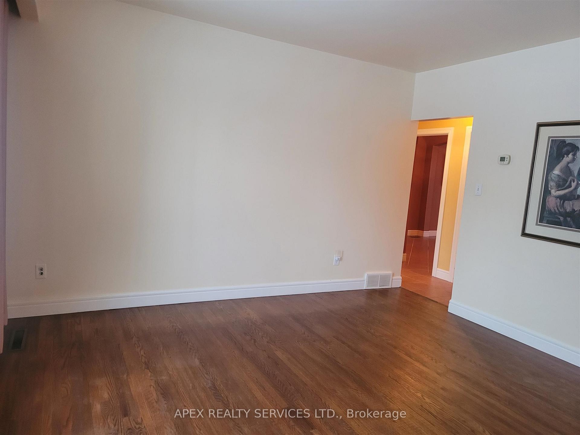 Photo 18 of 65 Strathcona Avenue, Thunder Bay, Current River — HOMEH
