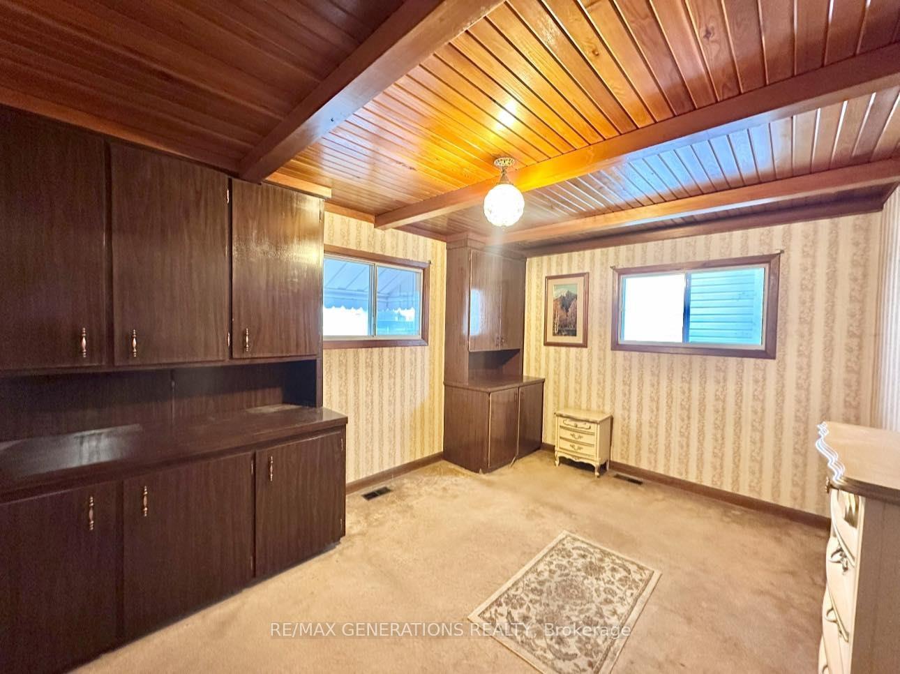 Photo 17 of 936 Simpson Street, Thunder Bay, East End — HOMEH