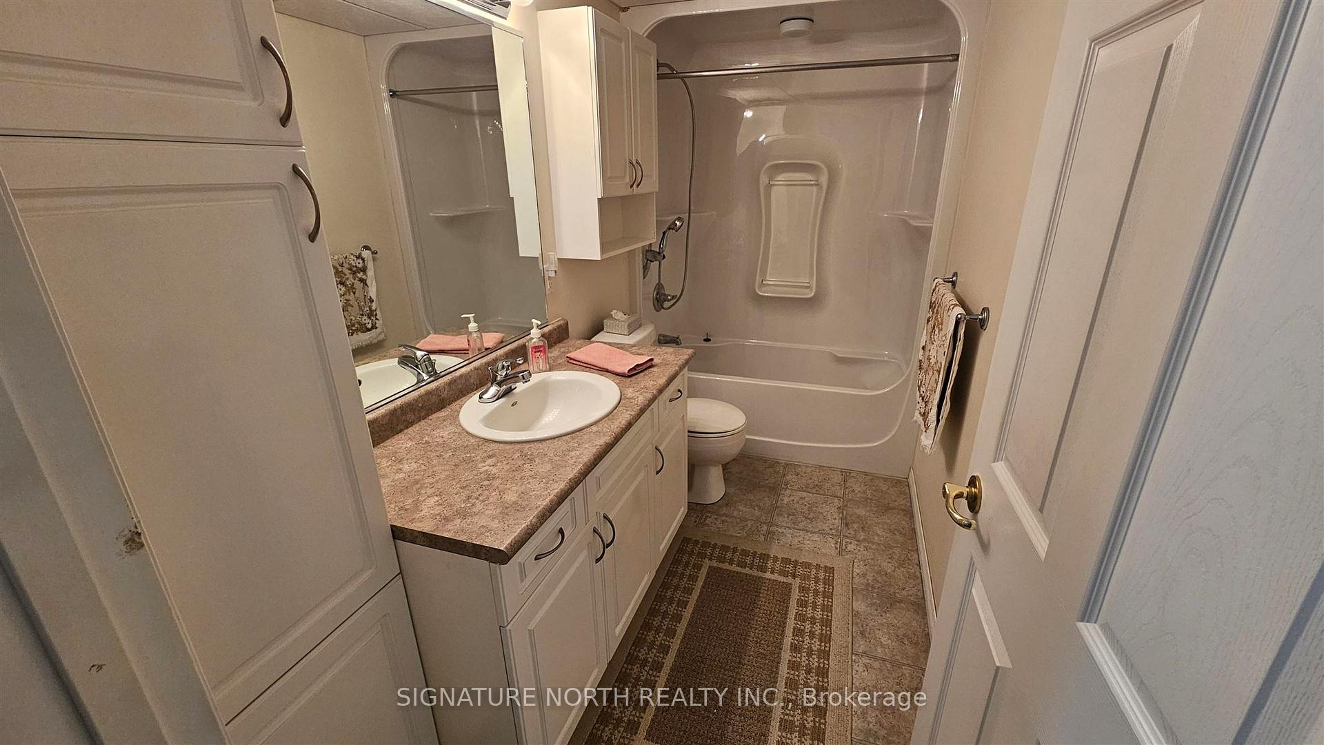 Photo 10 of Unit 305, 620 Red River Road, Thunder Bay, College Heights — HOMEH