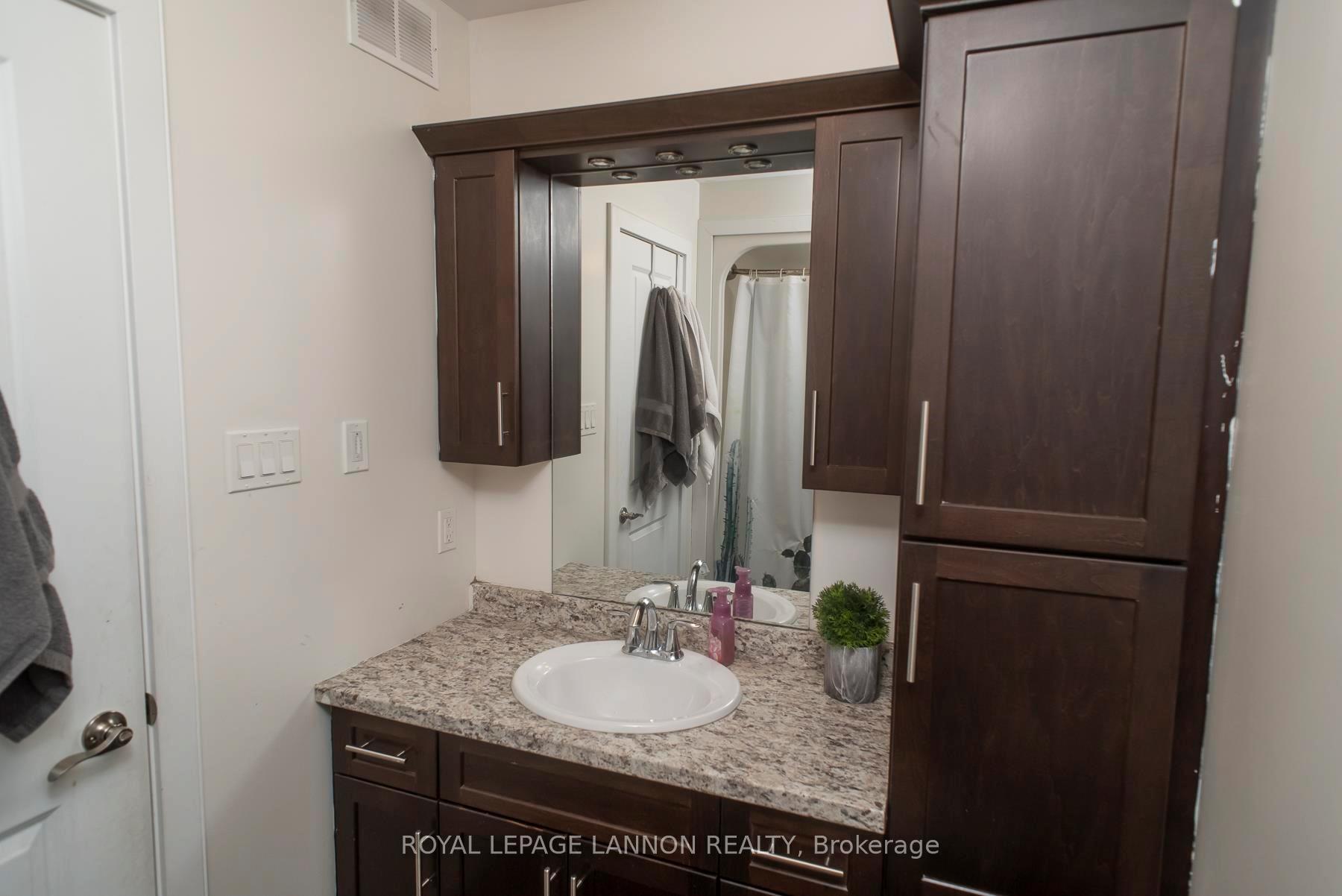 Photo 10 of 109 Bobcat Ave, Thunder Bay, Parkdale — HOMEH