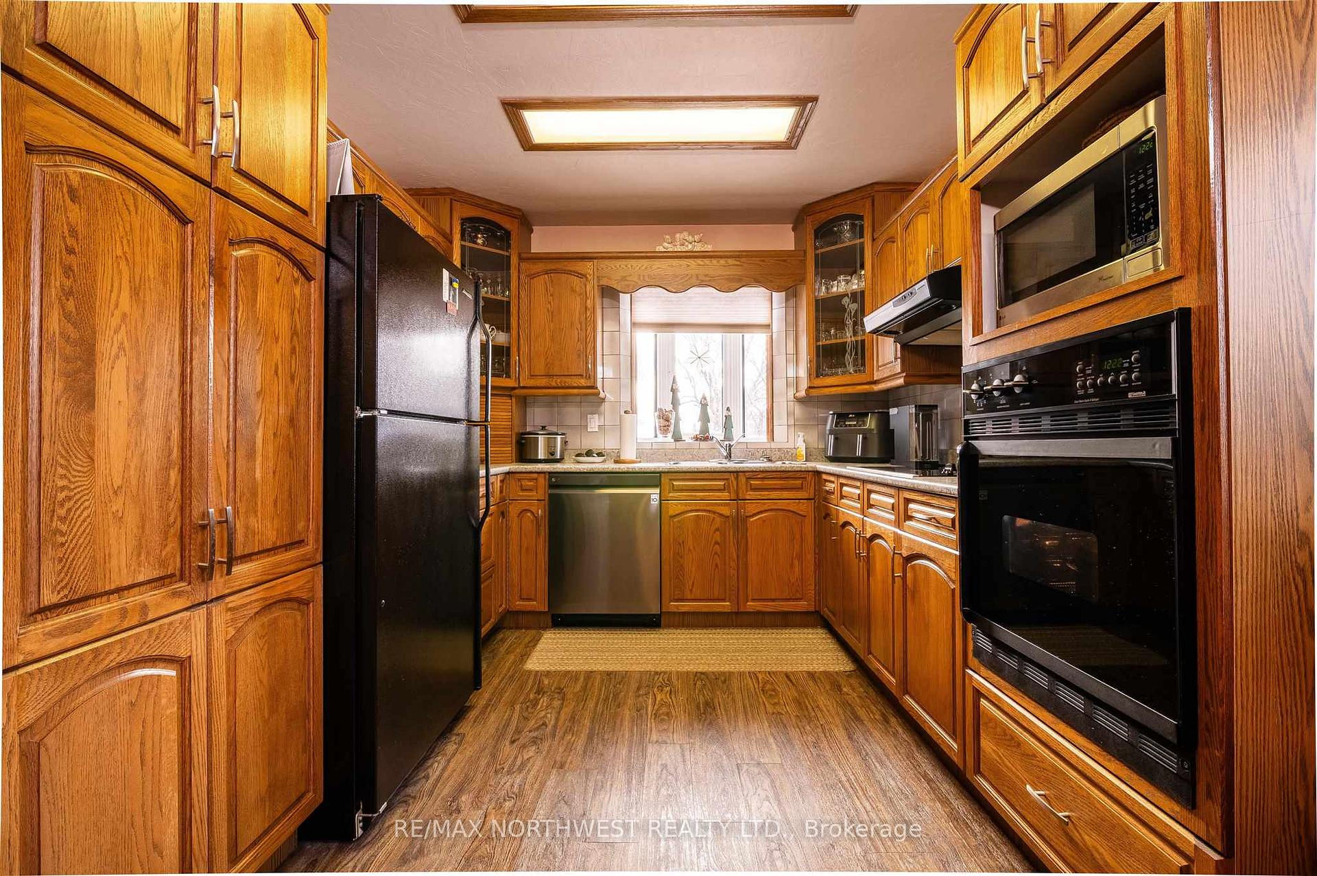 Photo 5 of 15 Peter Avenue, Kenora, Donkirk Heights — HOMEH