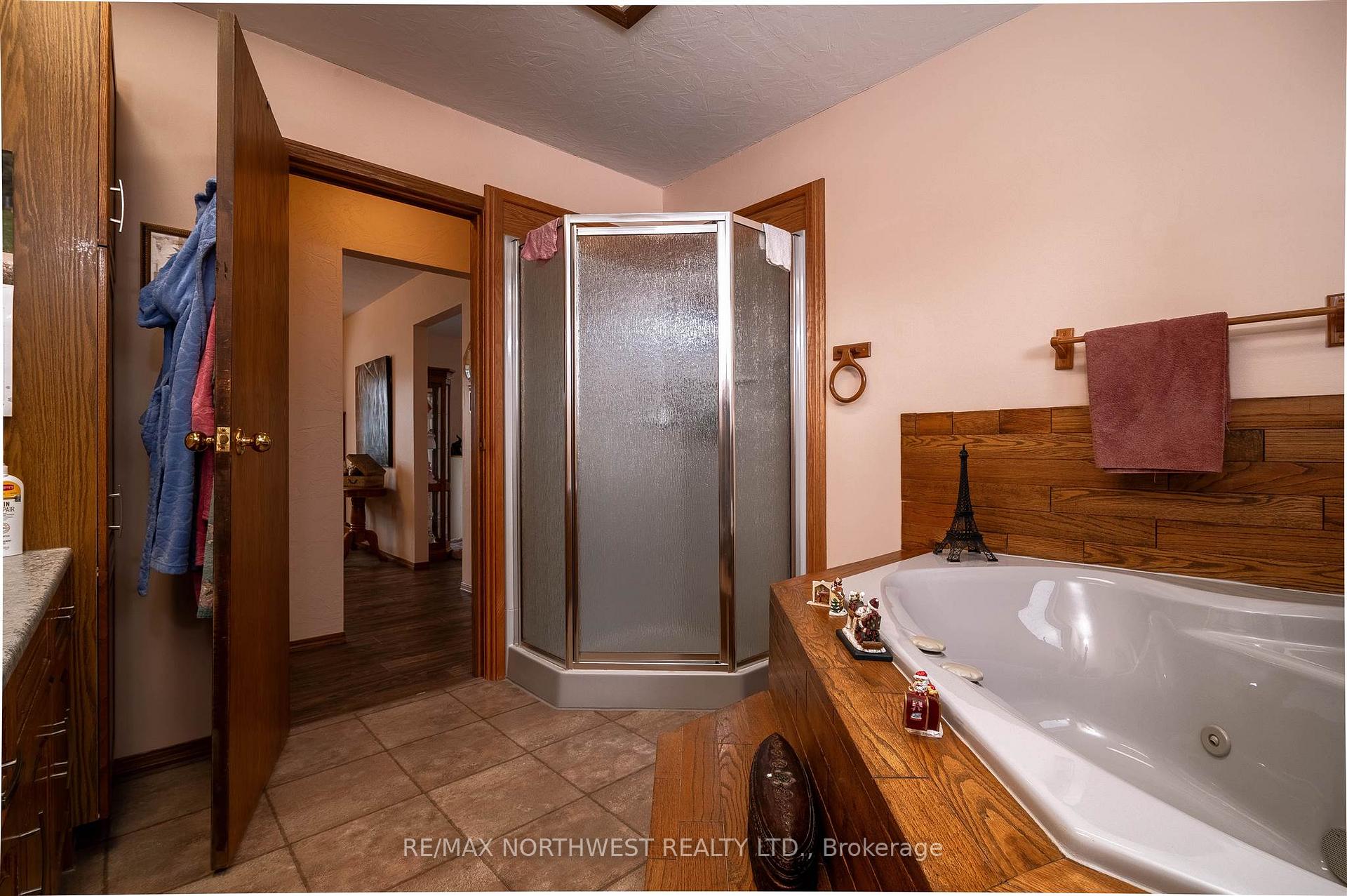 Photo 7 of 15 Peter Avenue, Kenora, Donkirk Heights — HOMEH