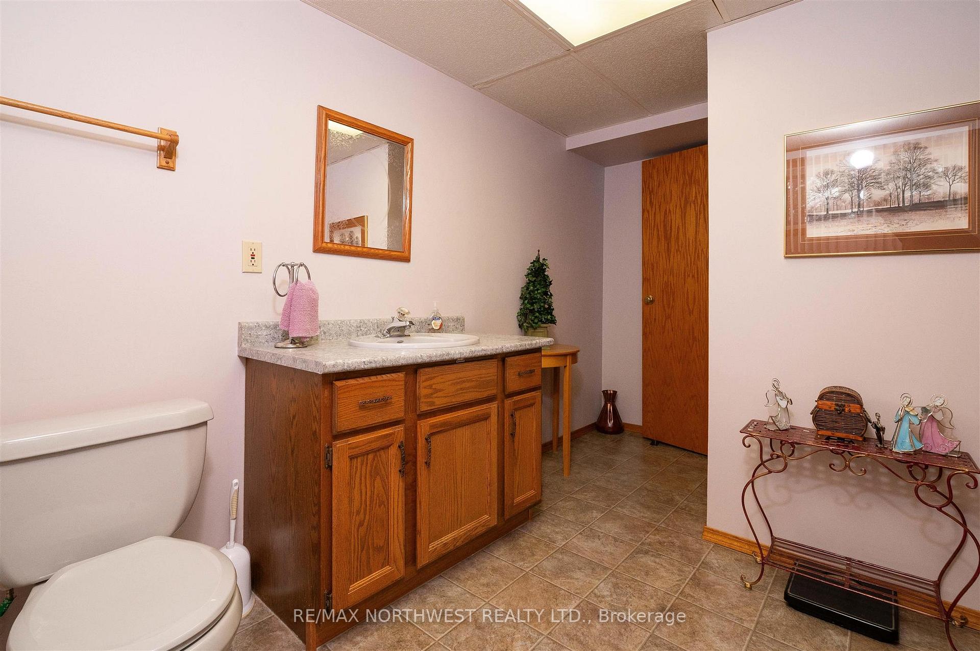 Photo 16 of 15 Peter Avenue, Kenora, Donkirk Heights — HOMEH