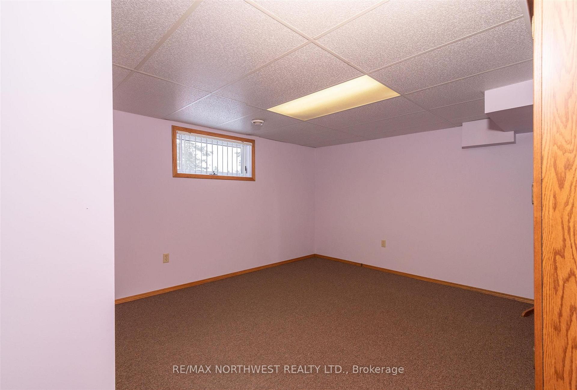 Photo 21 of 15 Peter Avenue, Kenora, Donkirk Heights — HOMEH