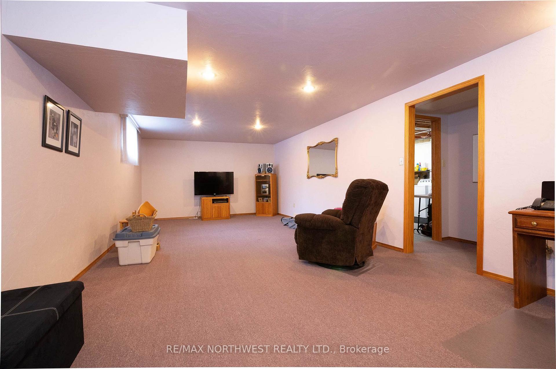 Photo 24 of 15 Peter Avenue, Kenora, Donkirk Heights — HOMEH