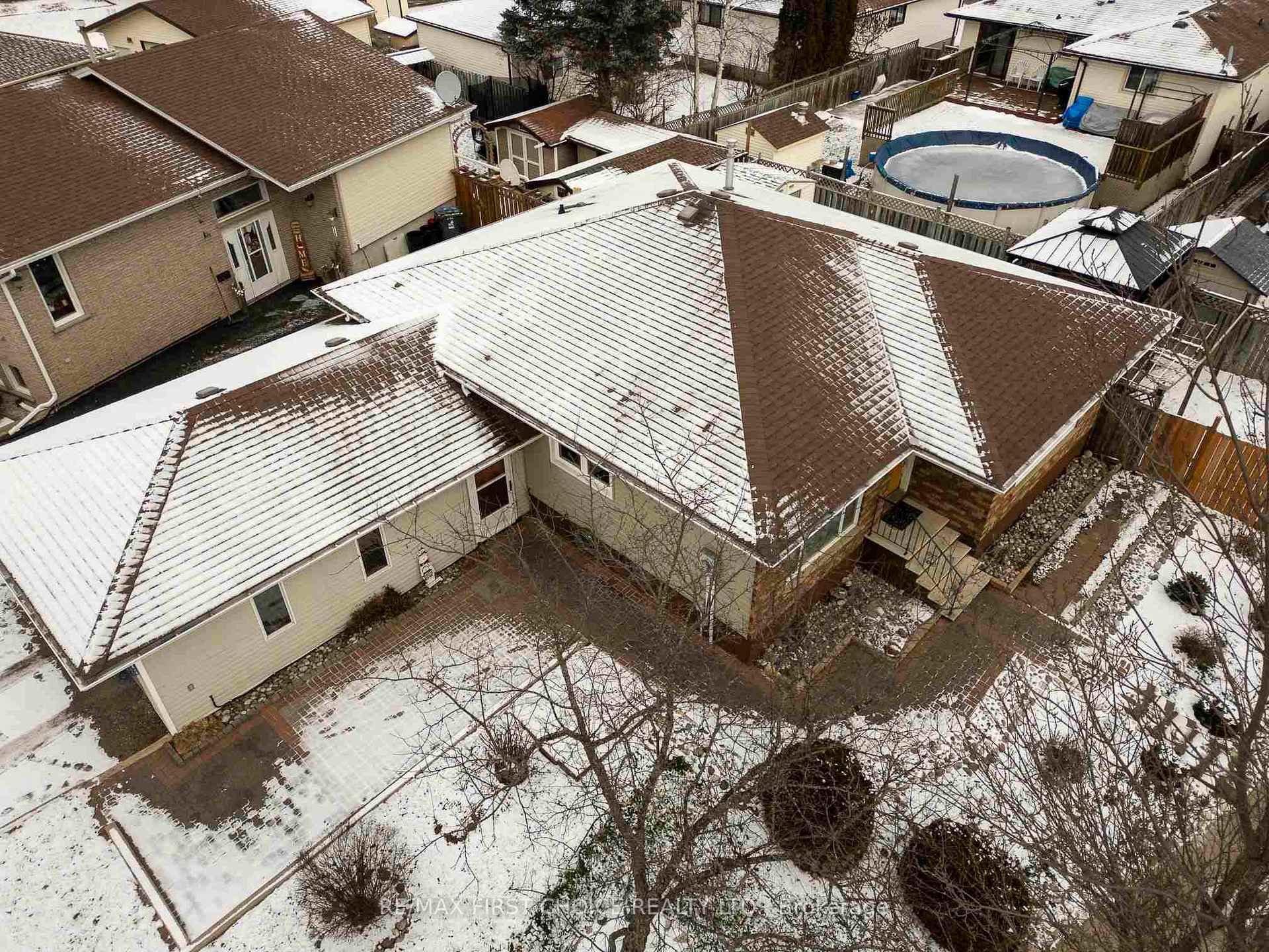 Photo 2 of 302 Glasgow Place, Thunder Bay, County Park — HOMEH
