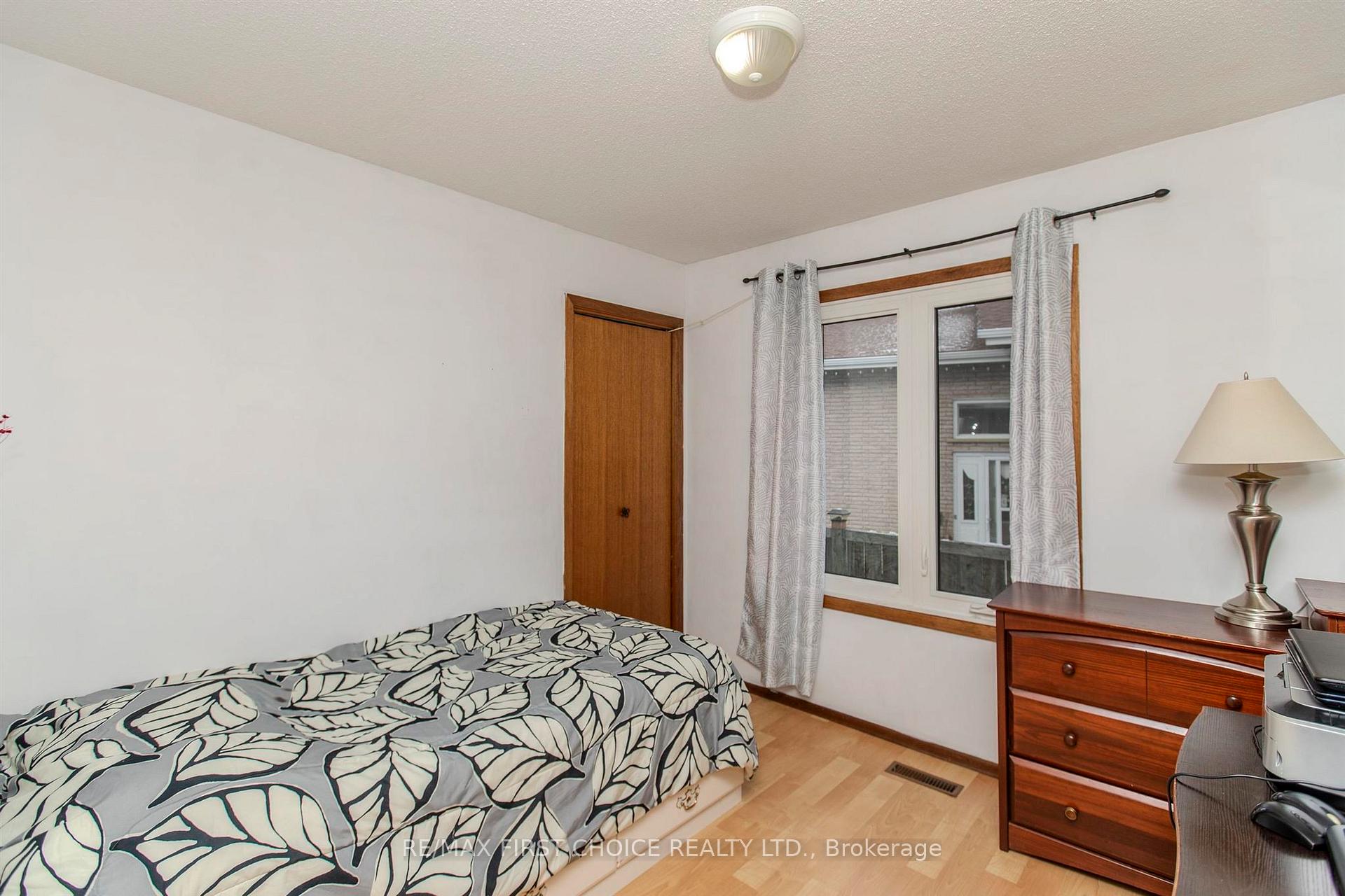 Photo 22 of 302 Glasgow Place, Thunder Bay, County Park — HOMEH