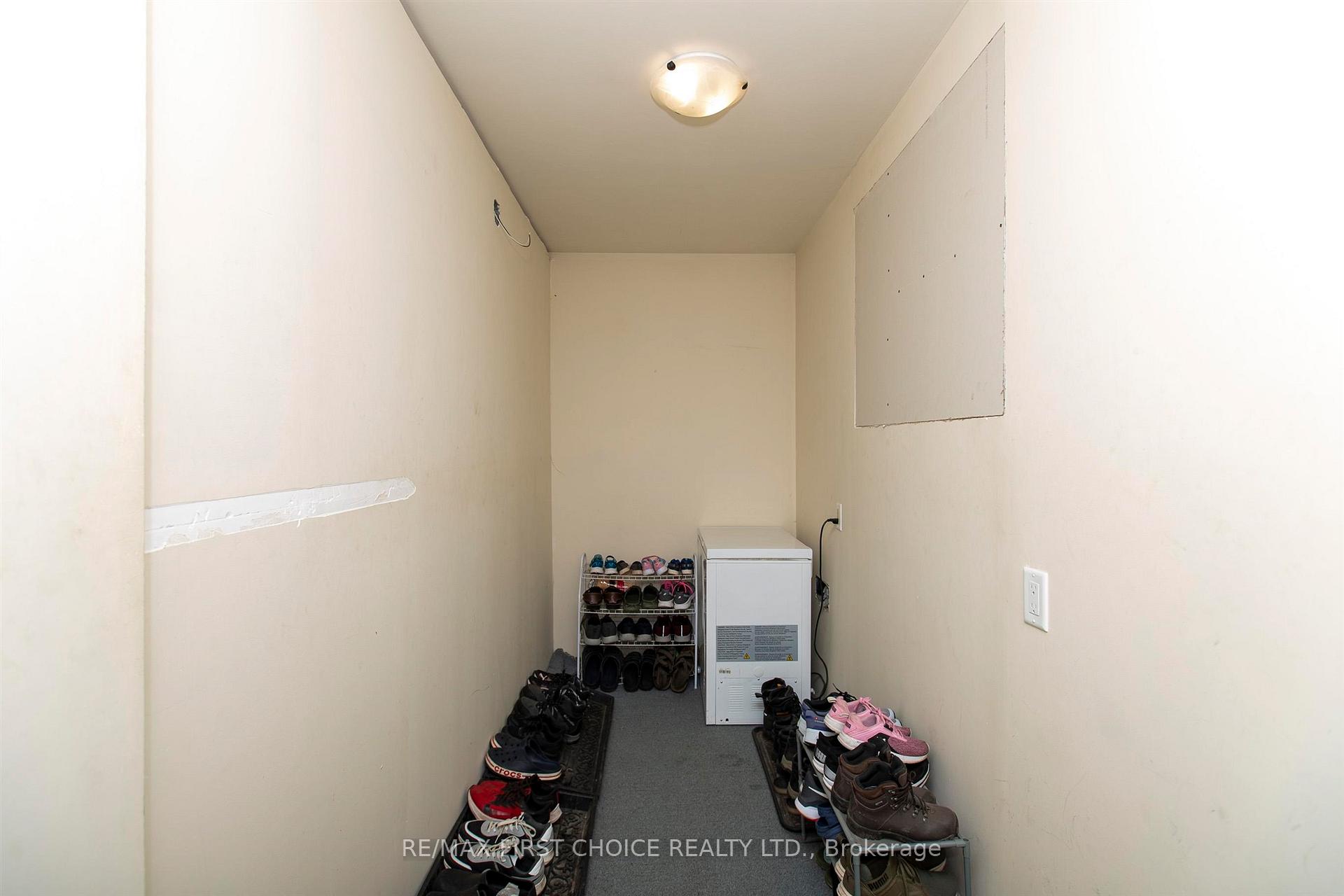 Photo 25 of 302 Glasgow Place, Thunder Bay, County Park — HOMEH