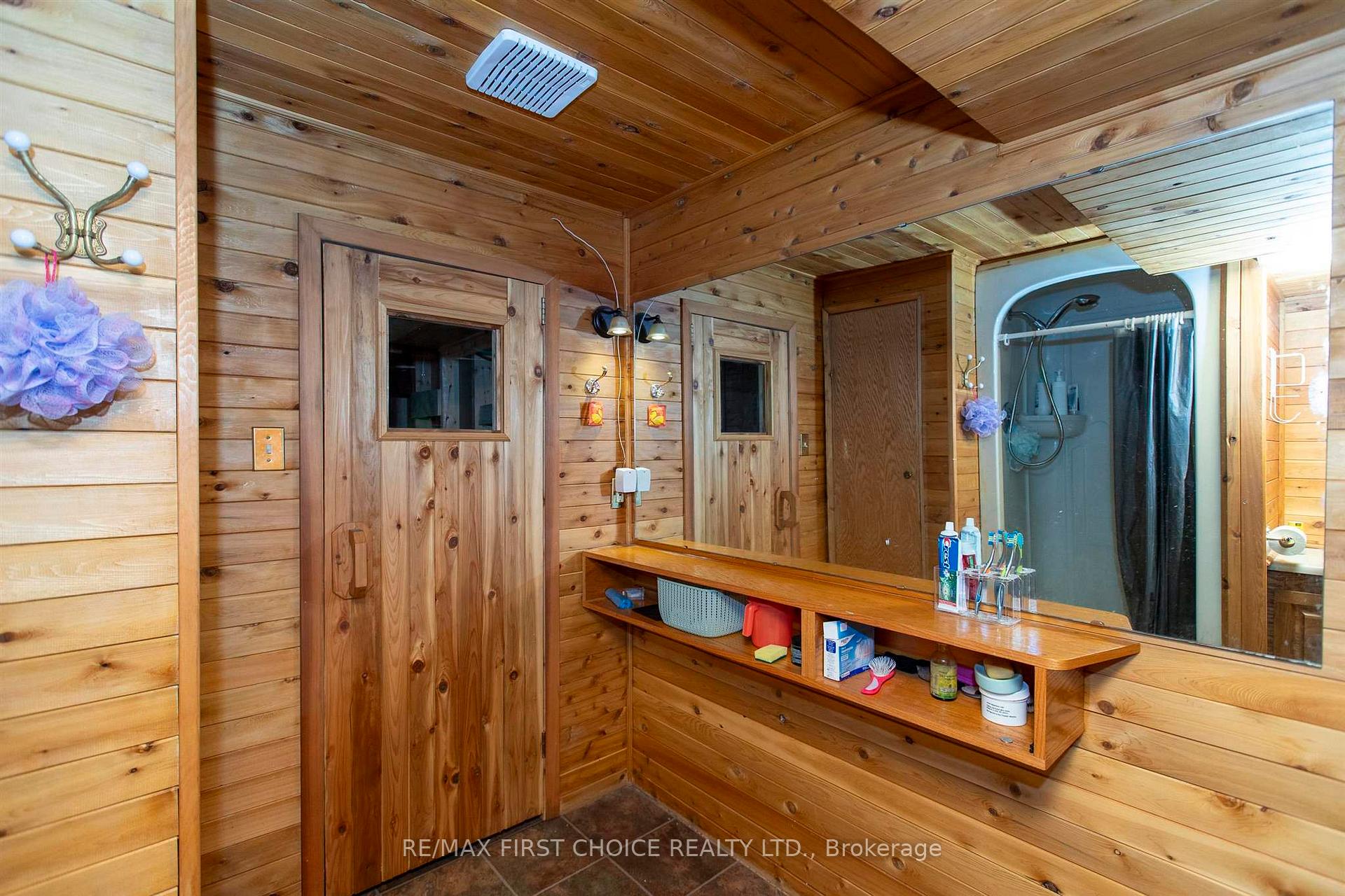 Photo 31 of 302 Glasgow Place, Thunder Bay, County Park — HOMEH