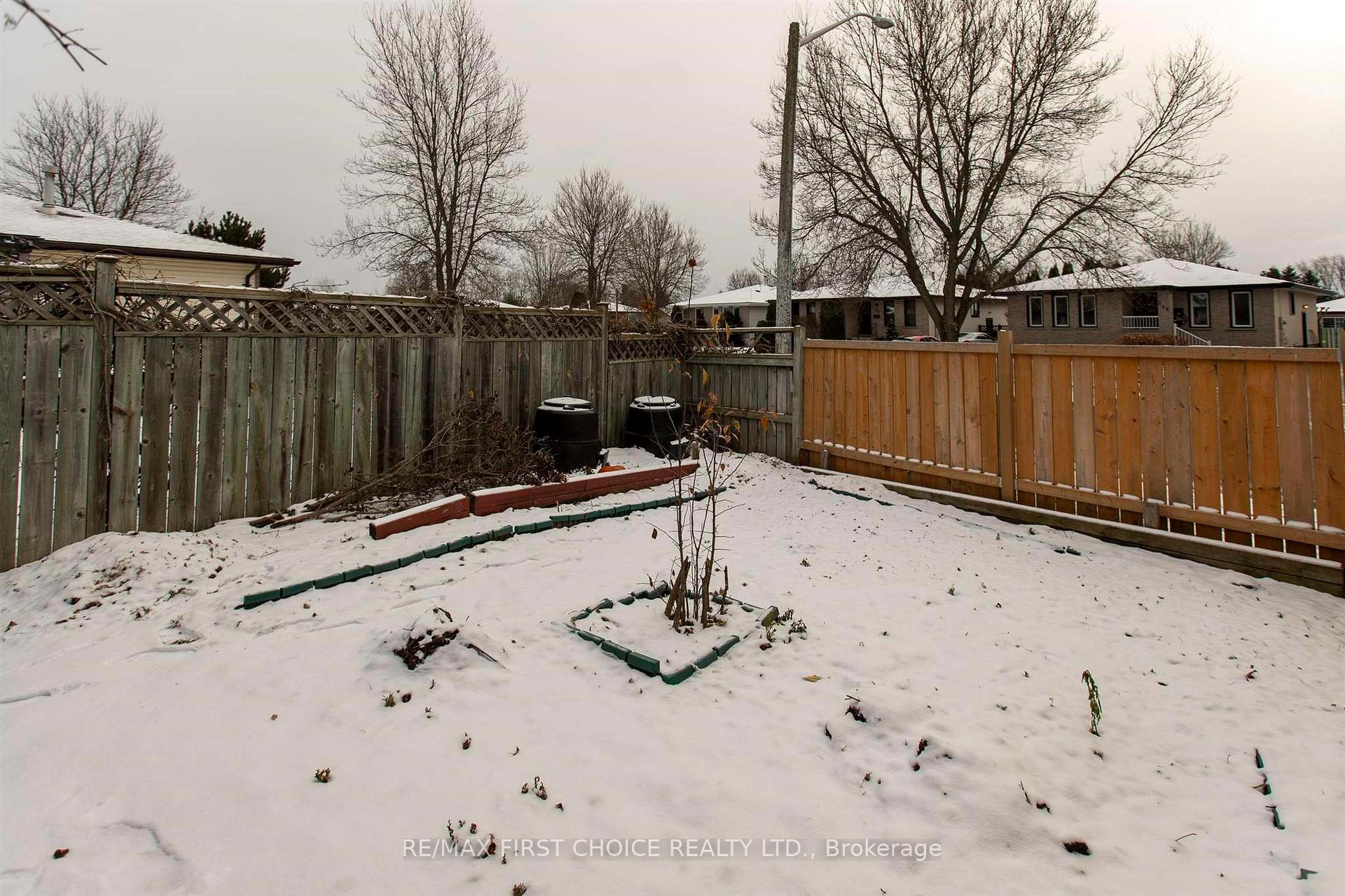 Photo 39 of 302 Glasgow Place, Thunder Bay, County Park — HOMEH